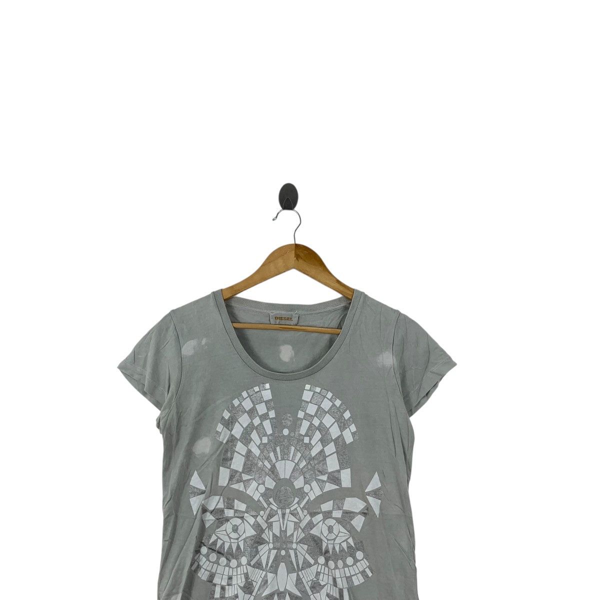 Diesel Vintage DIESEL ITALY Tribal Face Abstract Graphic Tee Shirt Size S / US 4 / IT 40 - 2 Thumbnail