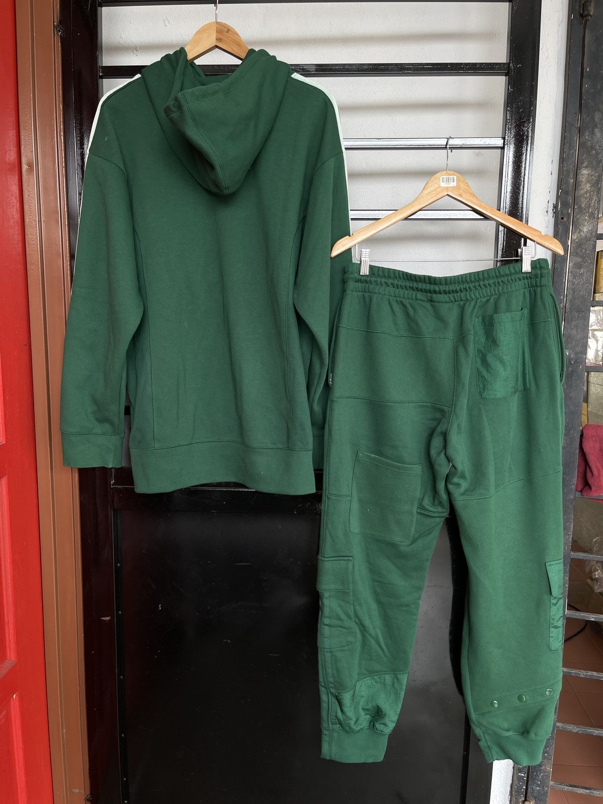 Adidas Adidas Ivy Park Hoodie Cargo Sweatpants Size US M / EU 48-50 / 2 - 2 Thumbnail