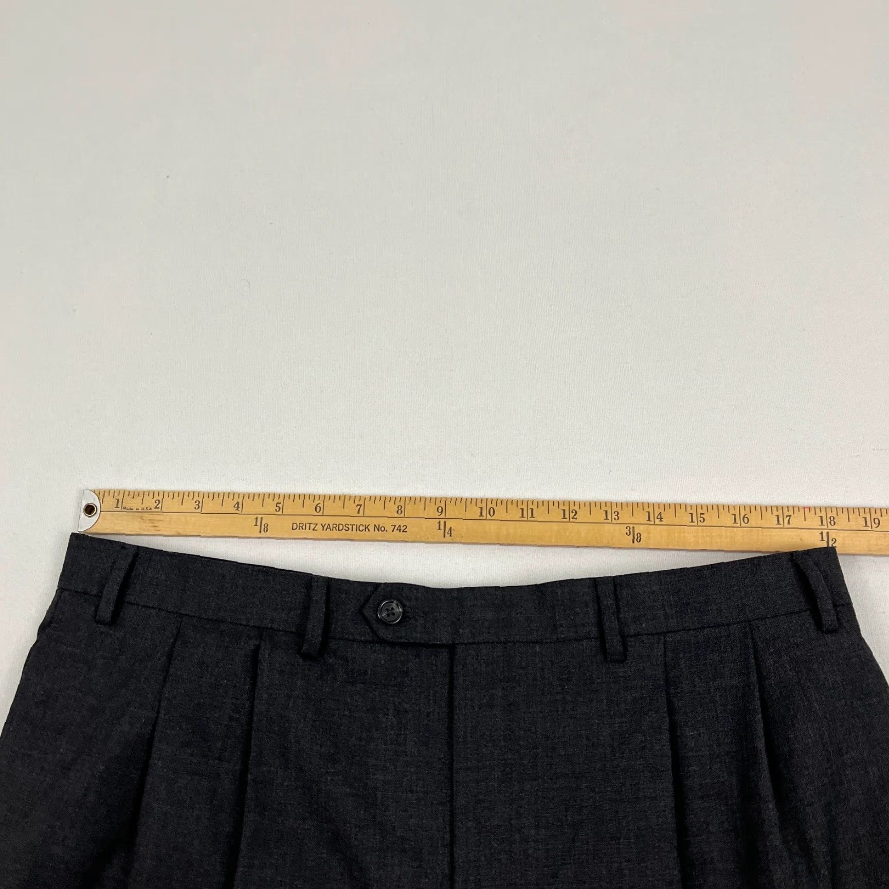 Ralph Lauren VTG LRL Ralph Lauren Wool Pants Mens 36x32 Total Comfort Gray Trousers Slacks Dress Pants Regular 36 Grey Wool 5-Pocket Size US 36 / EU 52 - 3 Thumbnail