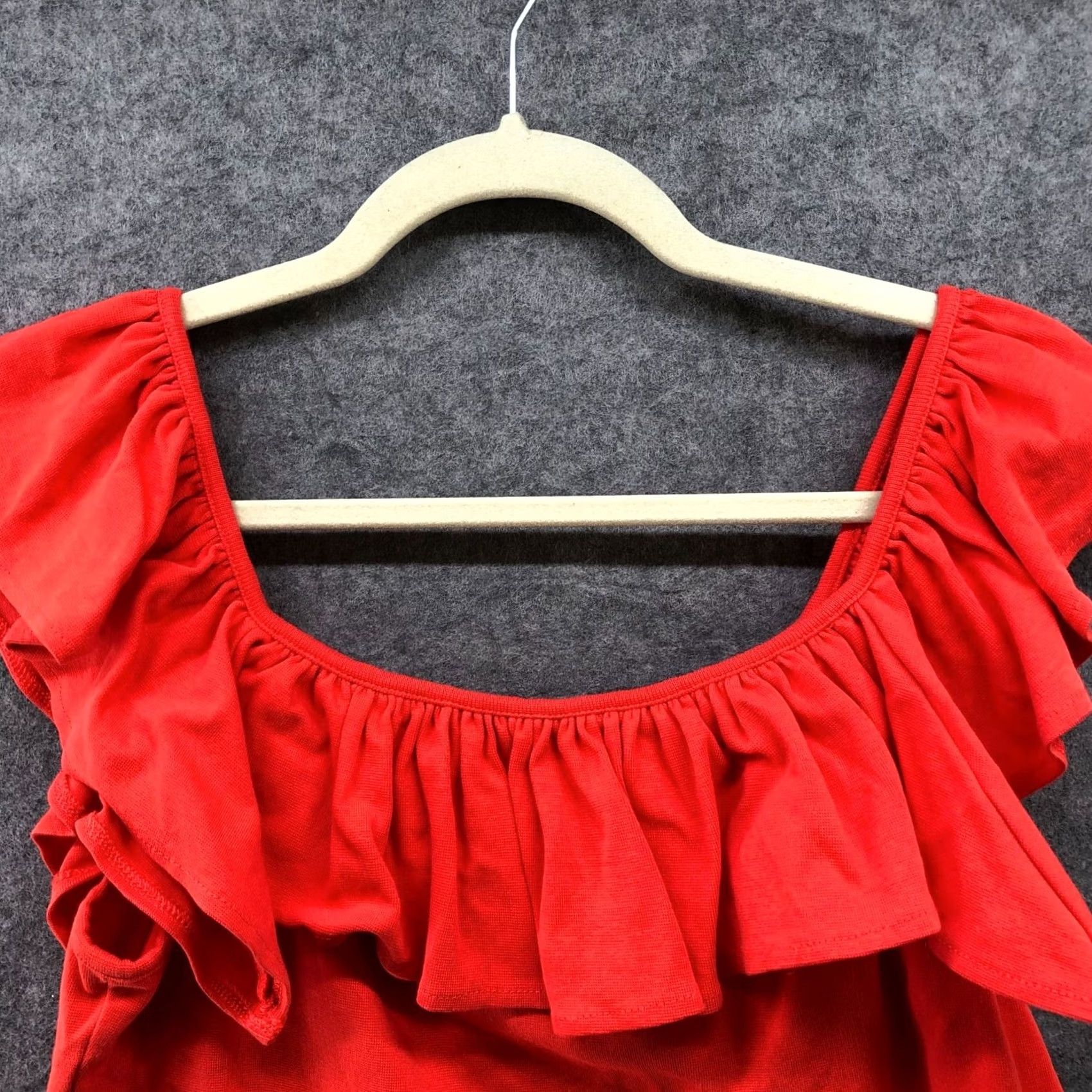 United Colors Of Benetton United Colors Of Benneton Off Shoulder Ruffle Top Womens L Red Cropped Cotton Blouse Sleeveless Knit Spring Summer Casual Size L / US 10 / IT 46 - 3 Thumbnail