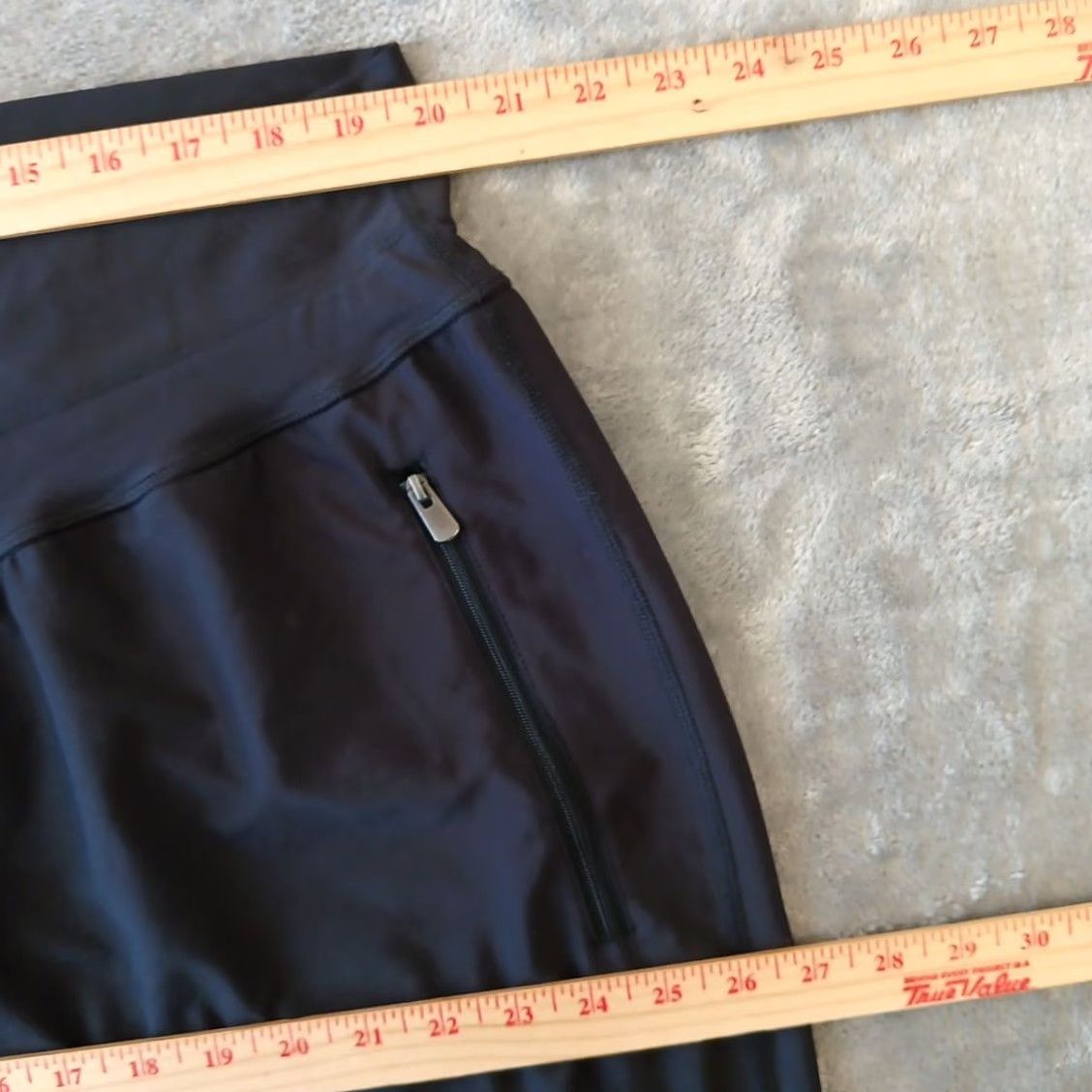 Old Navy Old Navy Powersoft Jogger Pants Womens 2XL Black Pockets Drawstring 40x26 Regular Tapered Jogger Pants Womens Mens? Size 40" / US 18 - 3 Thumbnail