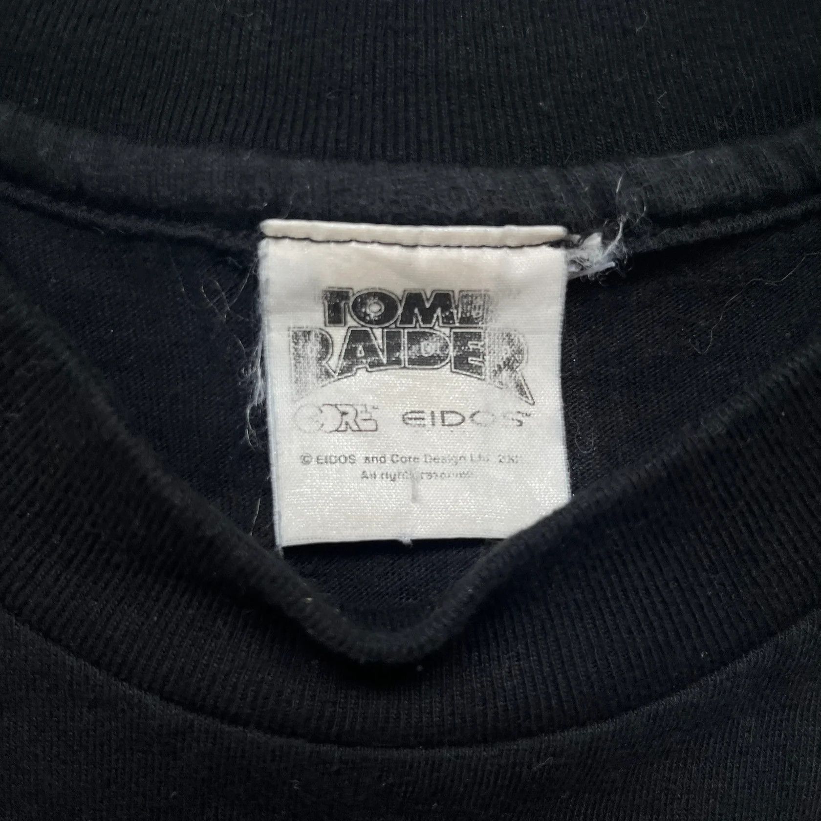 Vintage Tomb Raider Lara Croft 2001 Kiss Tee Size US L / EU 52-54 / 3 - 7 Thumbnail