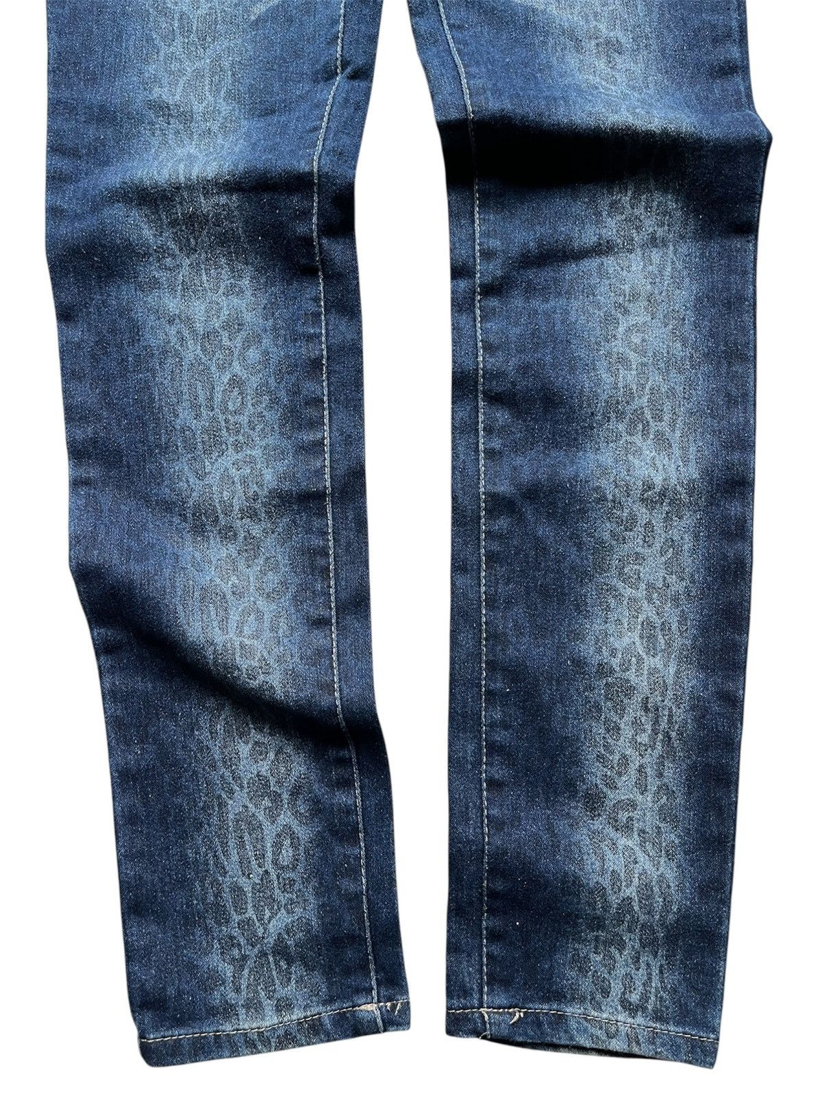 Japanese Brand 2000s galstar leopard denim jeans Size US 27 - 4 Thumbnail