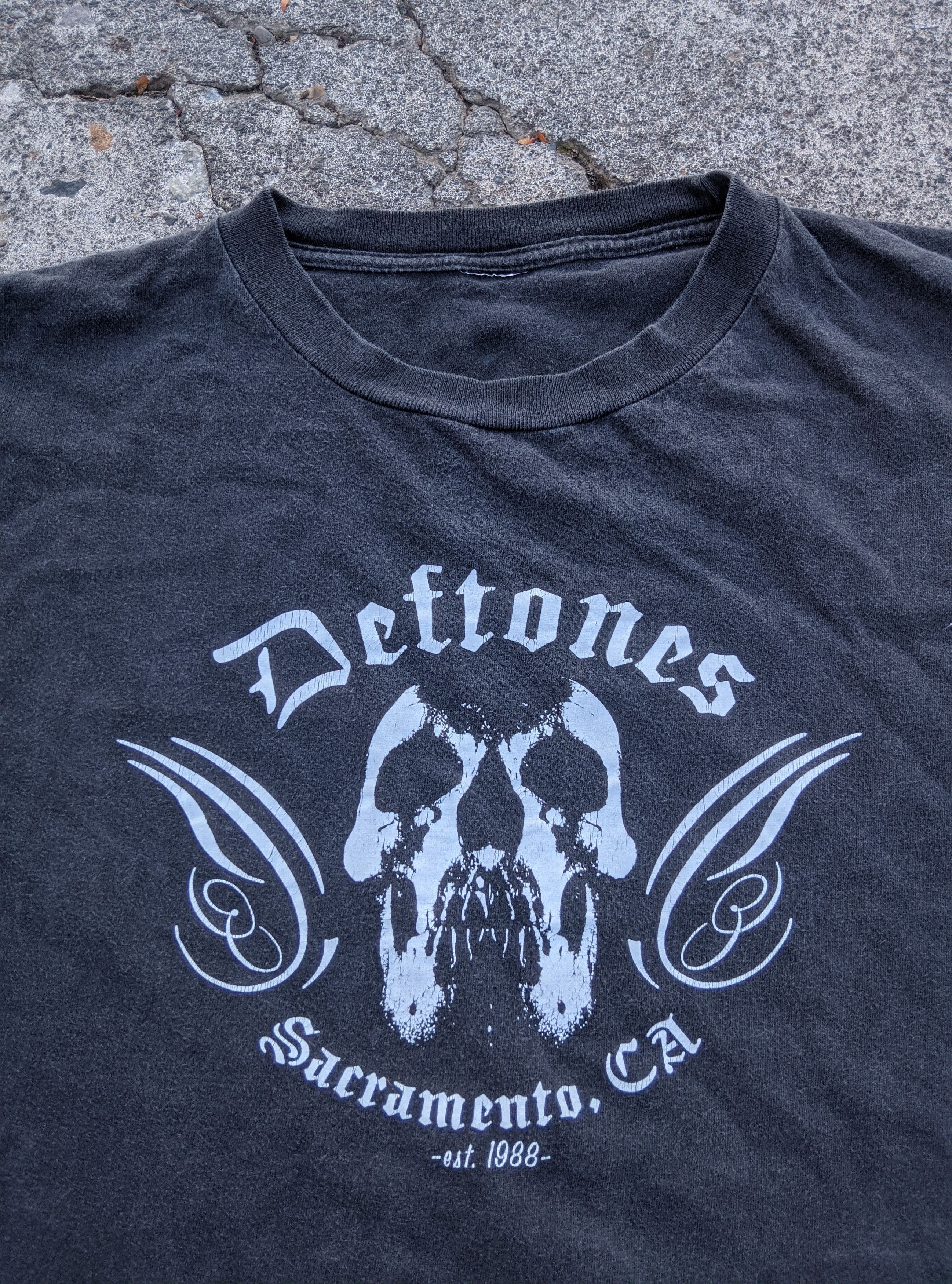 Band Tees Vintage 2003 deftones selftitled nu metal long sleeve t shir Size US L / EU 52-54 / 3 - 2 Thumbnail