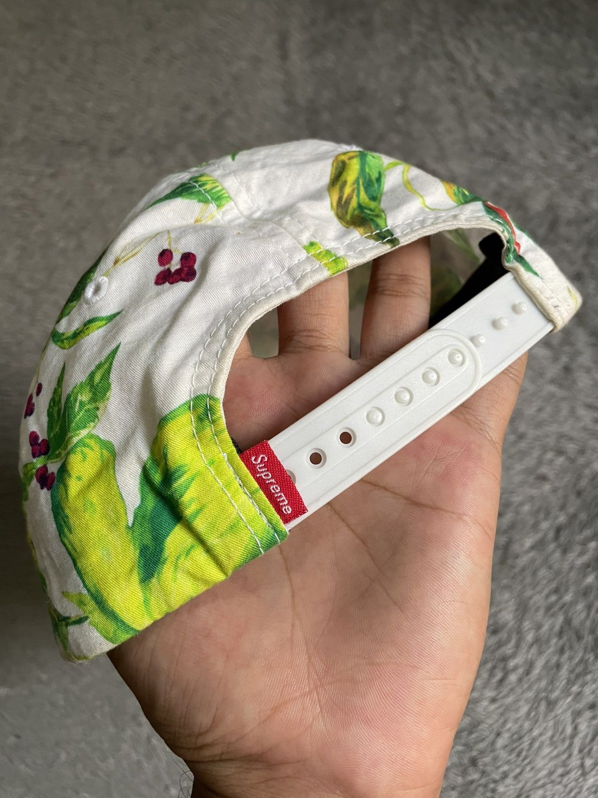 Supreme Supreme floral script 5 fanel SnapBack hat/cap Size ONE SIZE - 4 Thumbnail