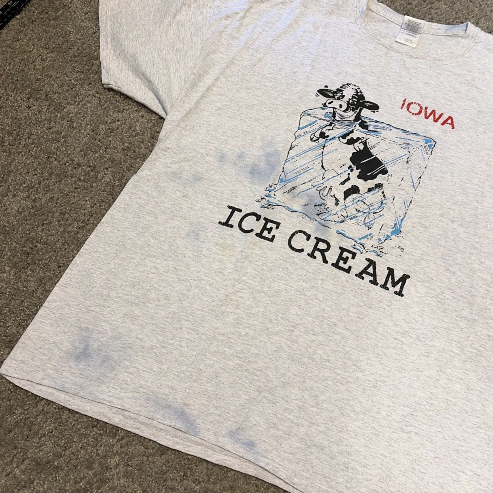 Gildan VINTAGE Iowa Ice Cream Dairy Cow Funny Graphic T-Shirt XL Men's Gray Gildan 2XL Size US XL / EU 56 / 4 - 4 Thumbnail