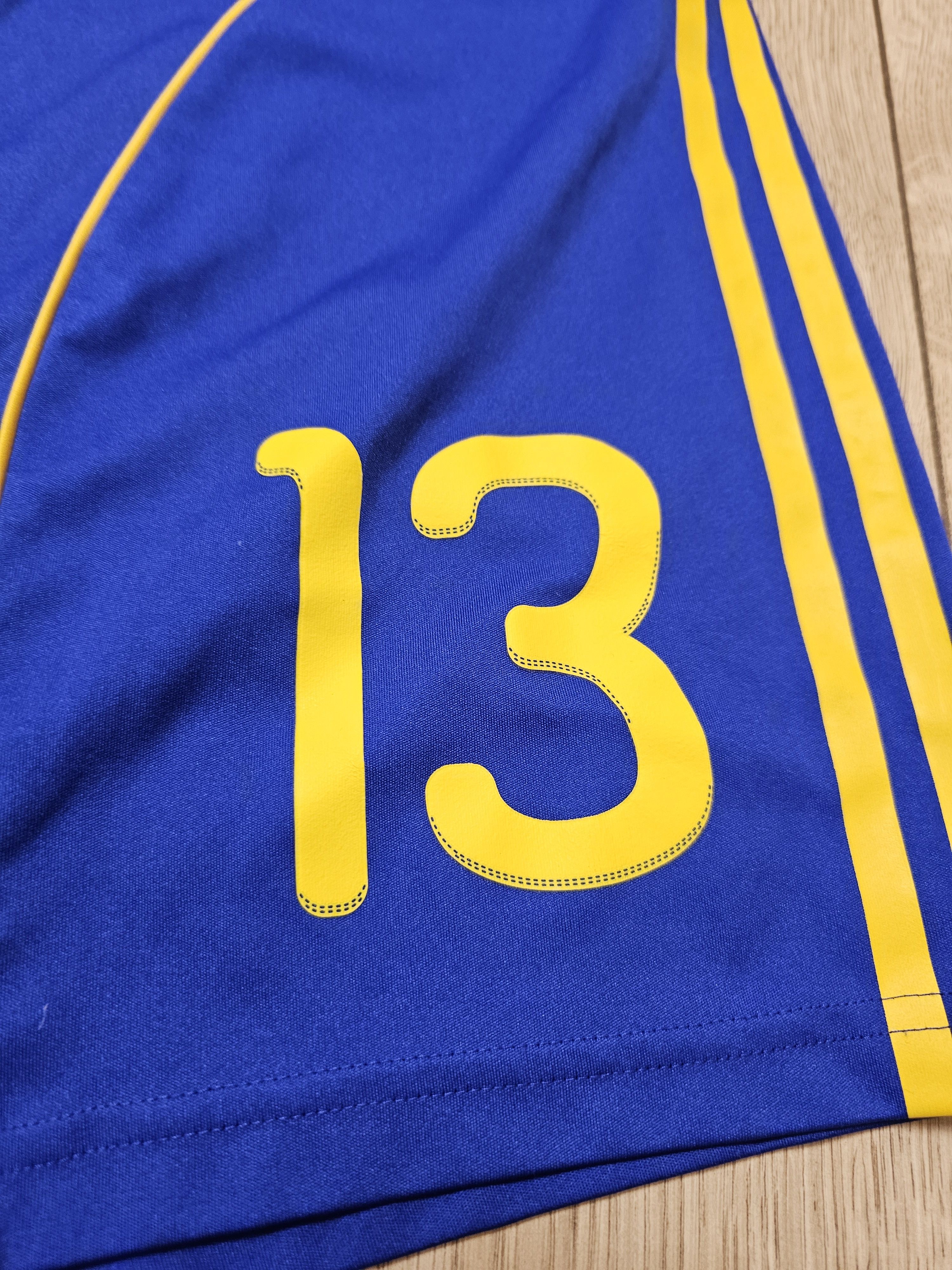 Adidas UKRAINE 2010 2012 AWAY FOOTBALL SHORTS SOCCER SHORTS Size US 34 / EU 50 - 4 Thumbnail