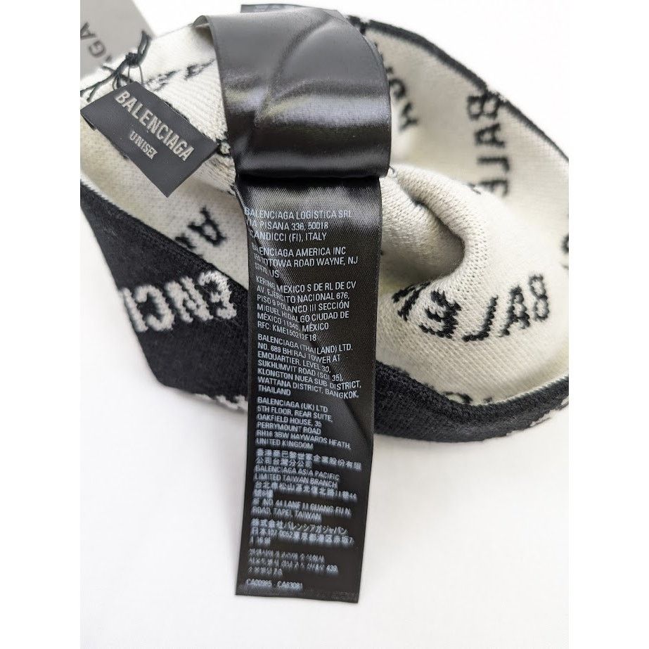 Balenciaga o1rshd1 Q:2 / Size: OS / Logo Beanie Cap / Hat in Black Size ONE SIZE - 14 Thumbnail
