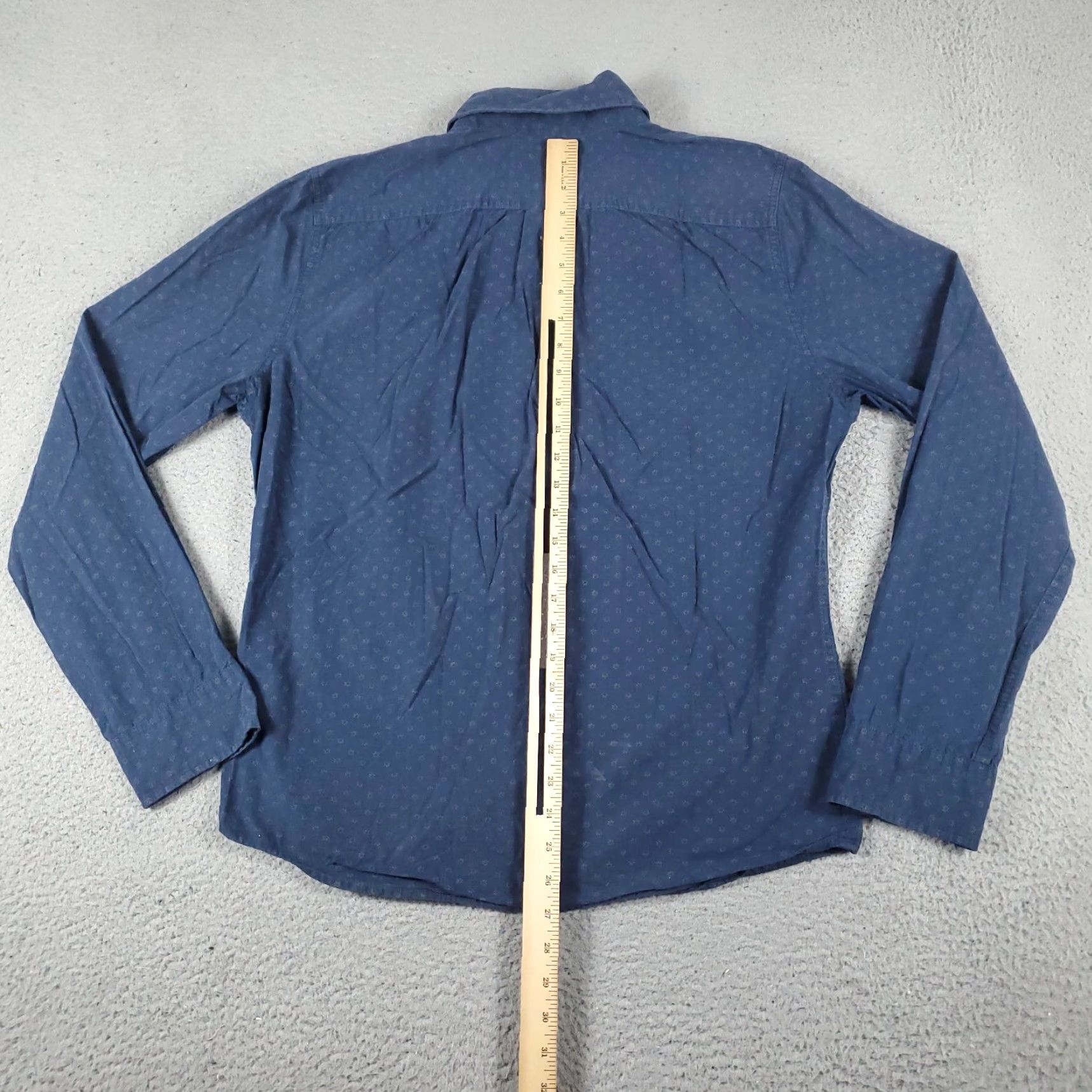 Abercrombie & Fitch VINTAGE Abercrombie & Fitch Shirt Men L Blue Geometric Button-Up Long Sleeve Button-Down Collar Modern Classic Geometric Pattern Mens Shirts Size US L / EU 52-54 / 3 - 5 Thumbnail