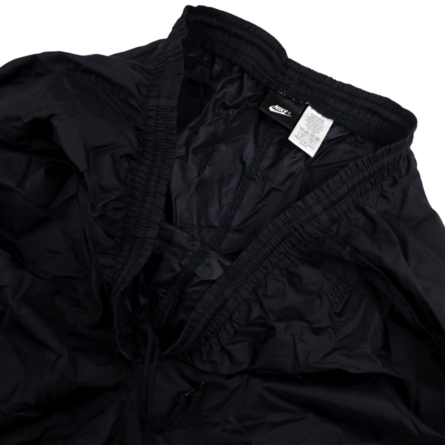 Nike VINTAGE Nike Windbreaker Pants Jogger XL Regular Men Black 90s Mens XL Jogger Windbreaker Pants 90s Nike Windbreaker Pants Mens XL Black 90s Size US 36 / EU 52 - 7 Thumbnail