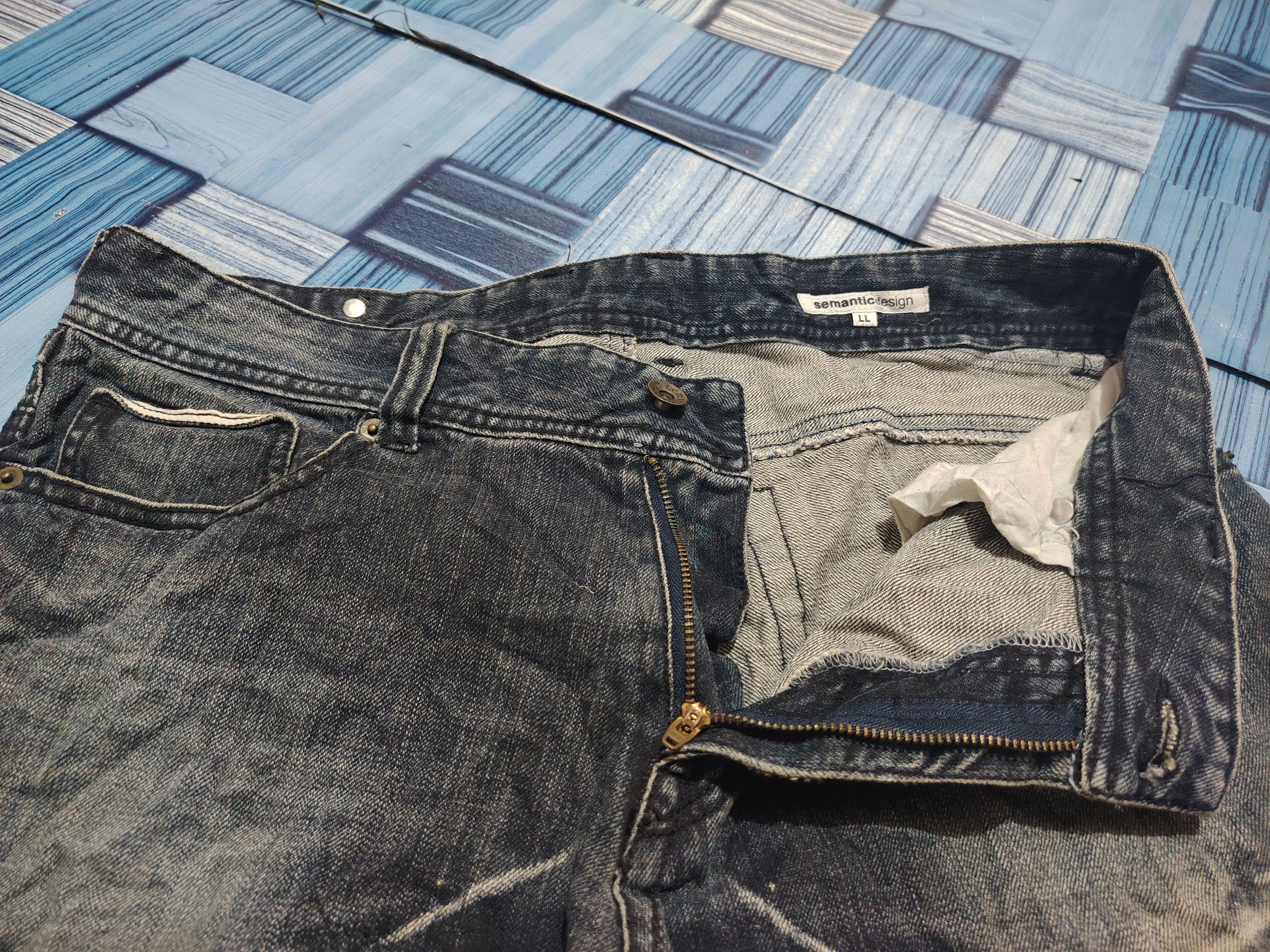 semanticdesign Semantic design Clawmark Studded Flared jeans Distress Jeans Size US 33 - 11 Thumbnail
