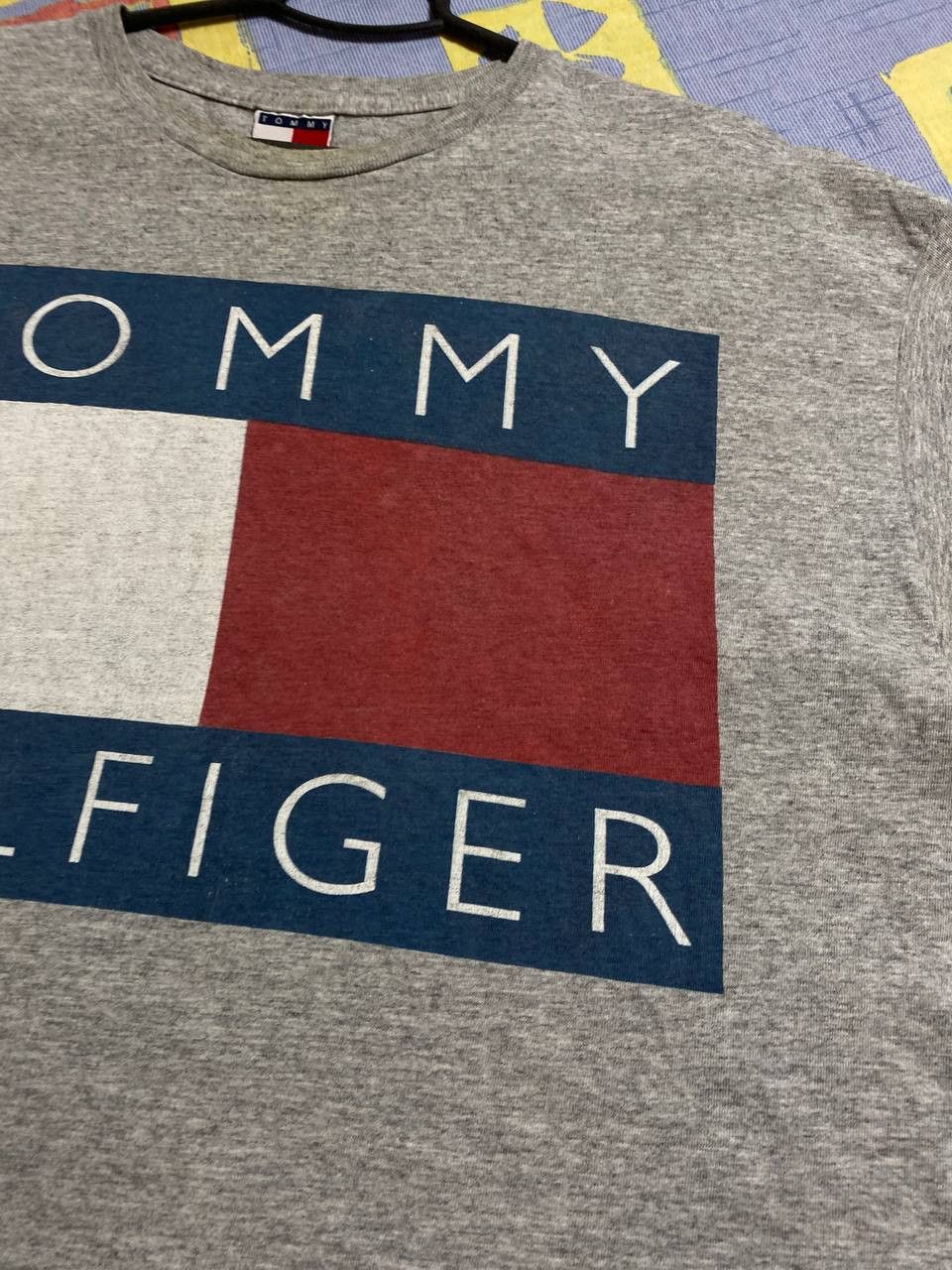 Tommy Hilfiger Tommy Hilfiger Vintage 90s Streetwear T-shirt Size US XL / EU 56 / 4 - 4 Thumbnail