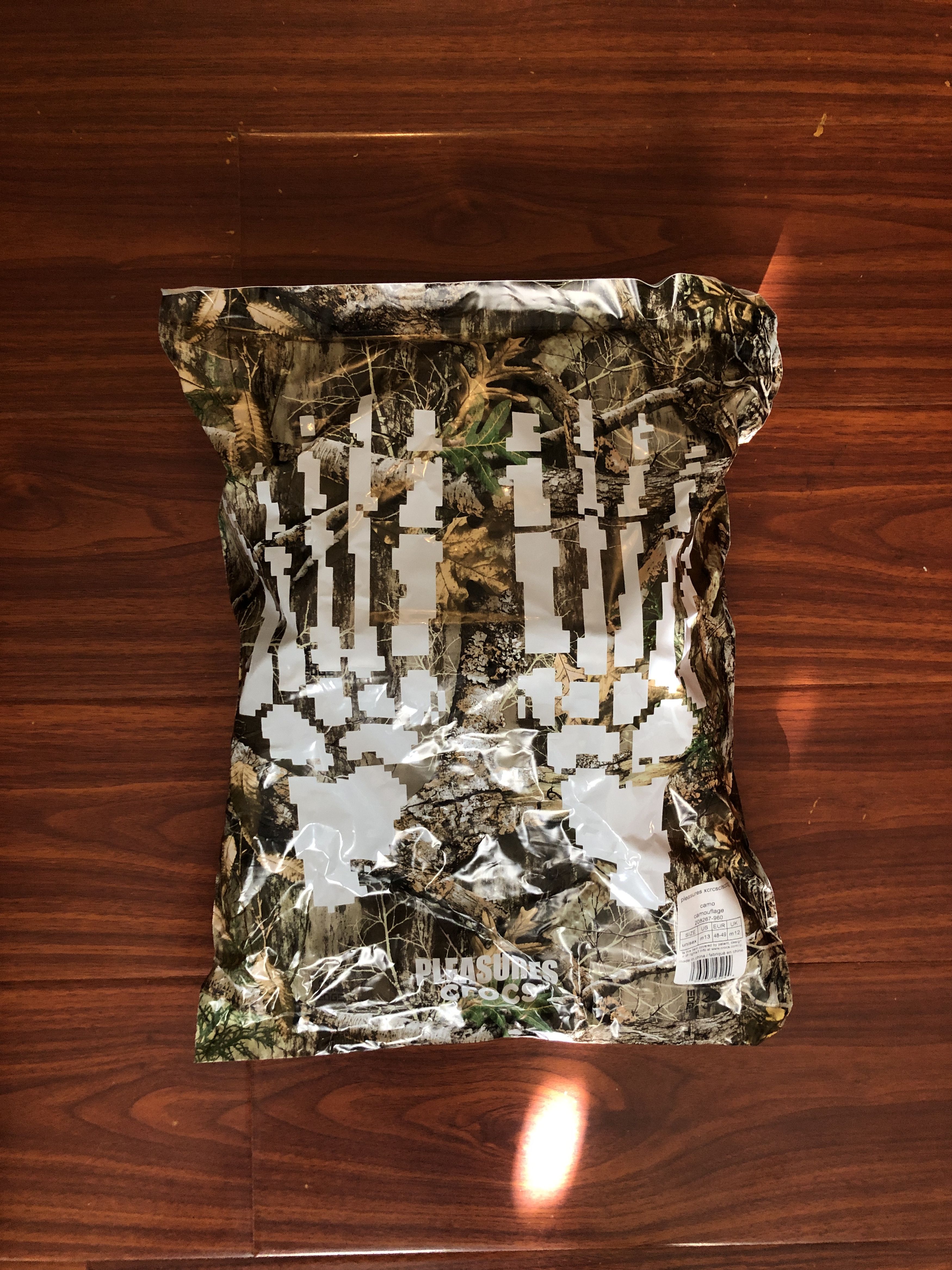 Pleasures Pleasures Skeleton Crocs Camo Size US 13 / EU 46 - 2 Thumbnail