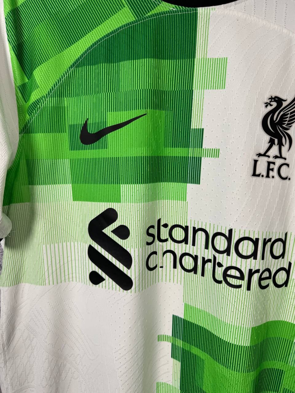 Nike M.SALAH Liverpool 2023/24 Away Nike DrifitADV Soccer Jersey Size US S / EU 44-46 / 1 - 6 Thumbnail