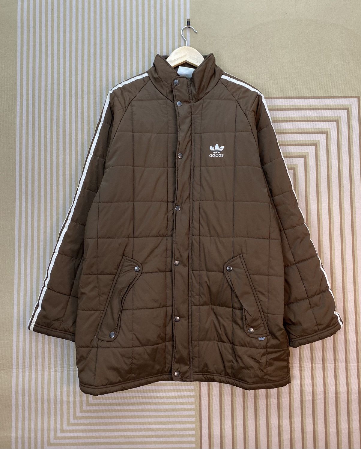 Adidas 🫶 vintage Adidas quilted brown puffer jacket three stripes Size US M / EU 48-50 / 2 - 1 Thumbnail