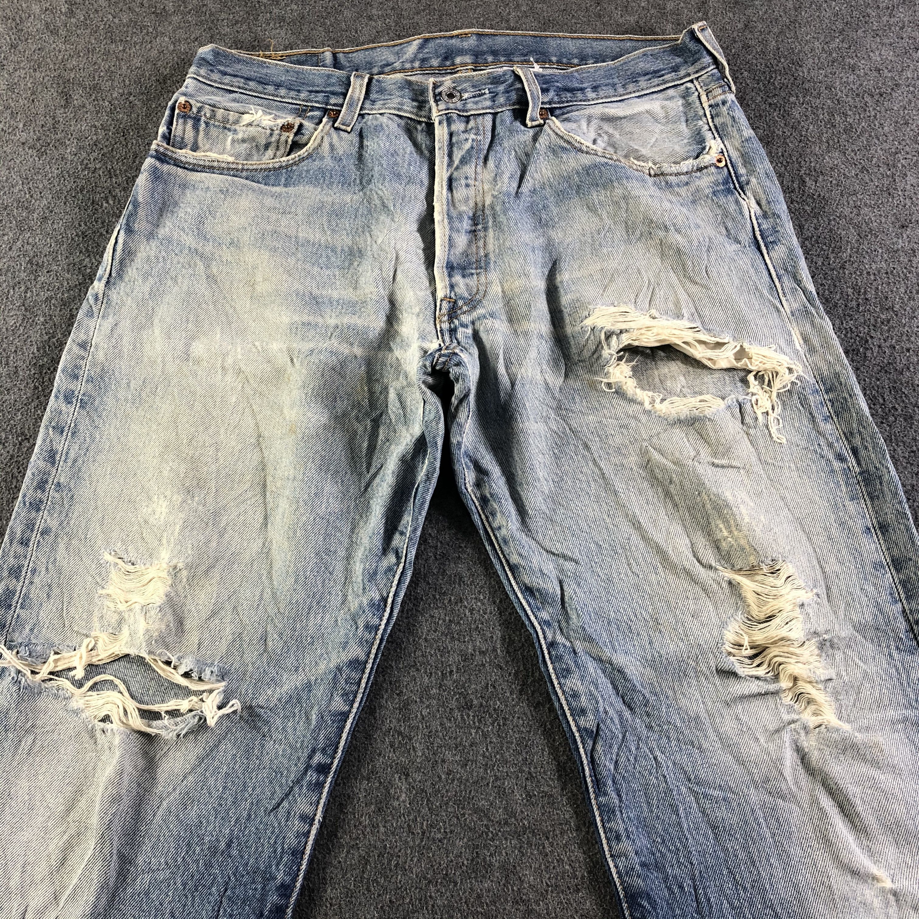 Levi's Vintage Light Wash Levis 501 Jeans-J4556 Size US 34 / EU 50 - 3 Thumbnail