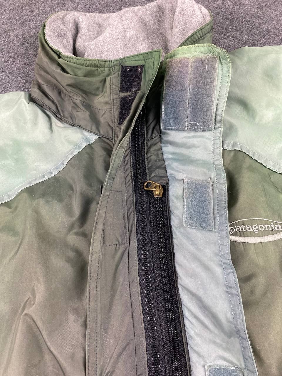 Patagonia vintage patagonia synchilla jacket sunfaded distressed Size US L / EU 52-54 / 3 - 5 Thumbnail