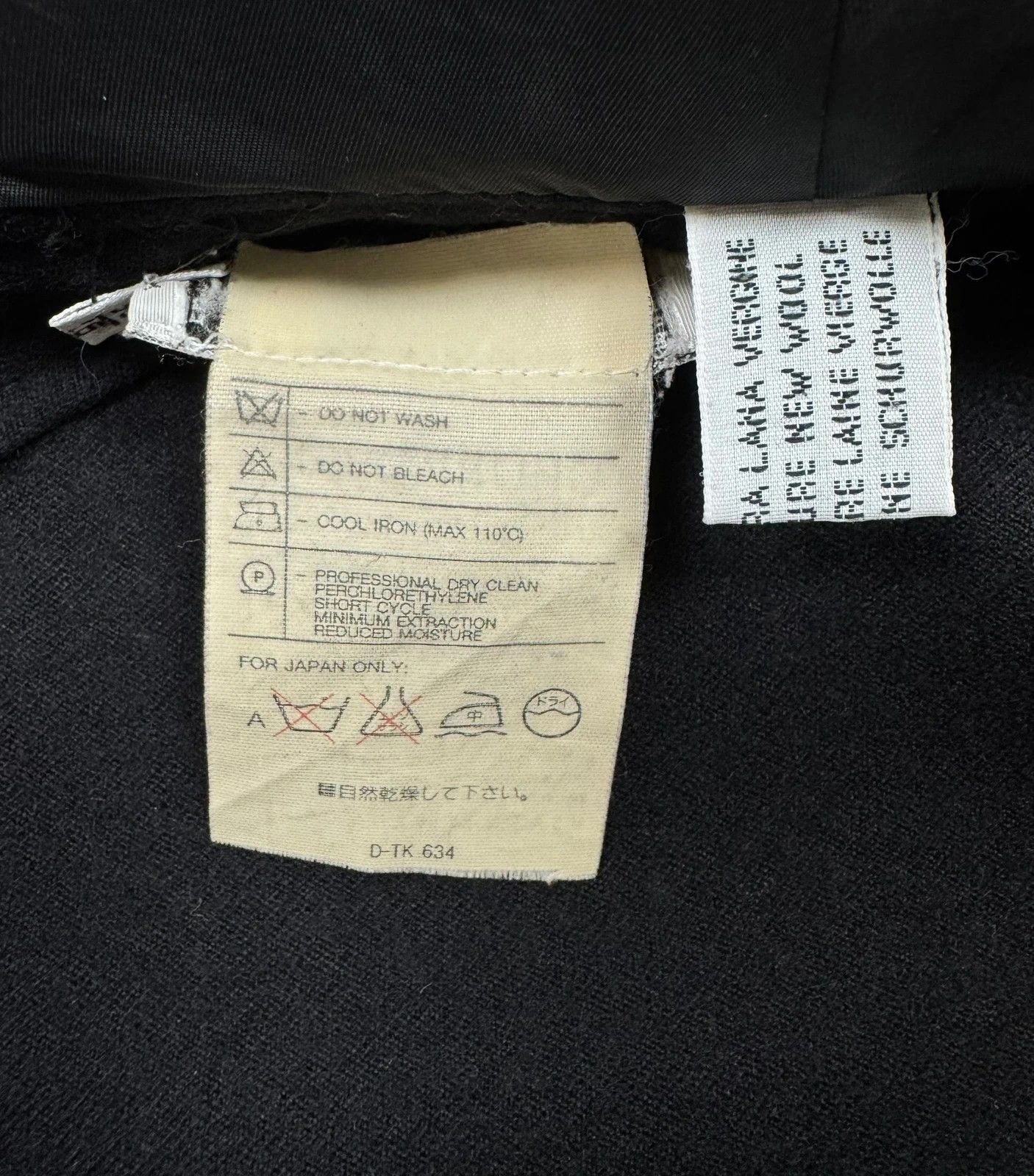 Valentino Valentino Vintage Skirt Knee-Length Wool size 16 Size 34" / US 12 / IT 48 - 15 Thumbnail