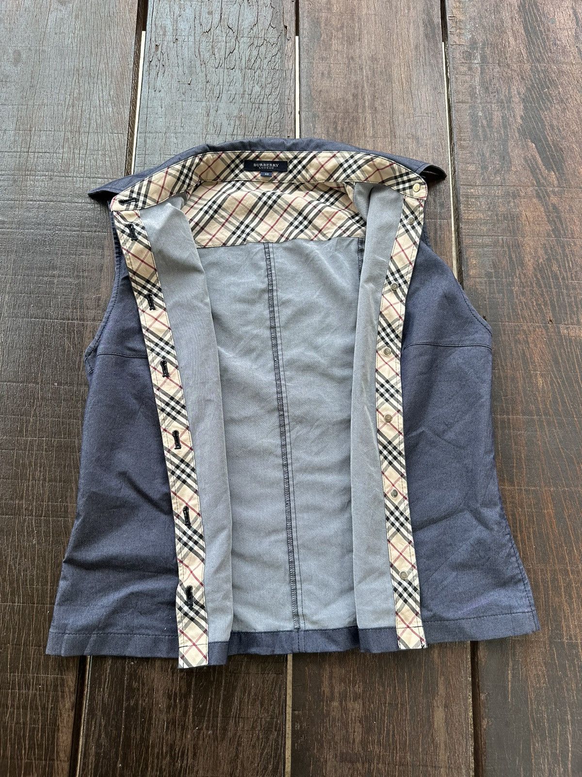 Burberry Burberry vest full button Size S / US 4 / IT 40 - 6 Thumbnail