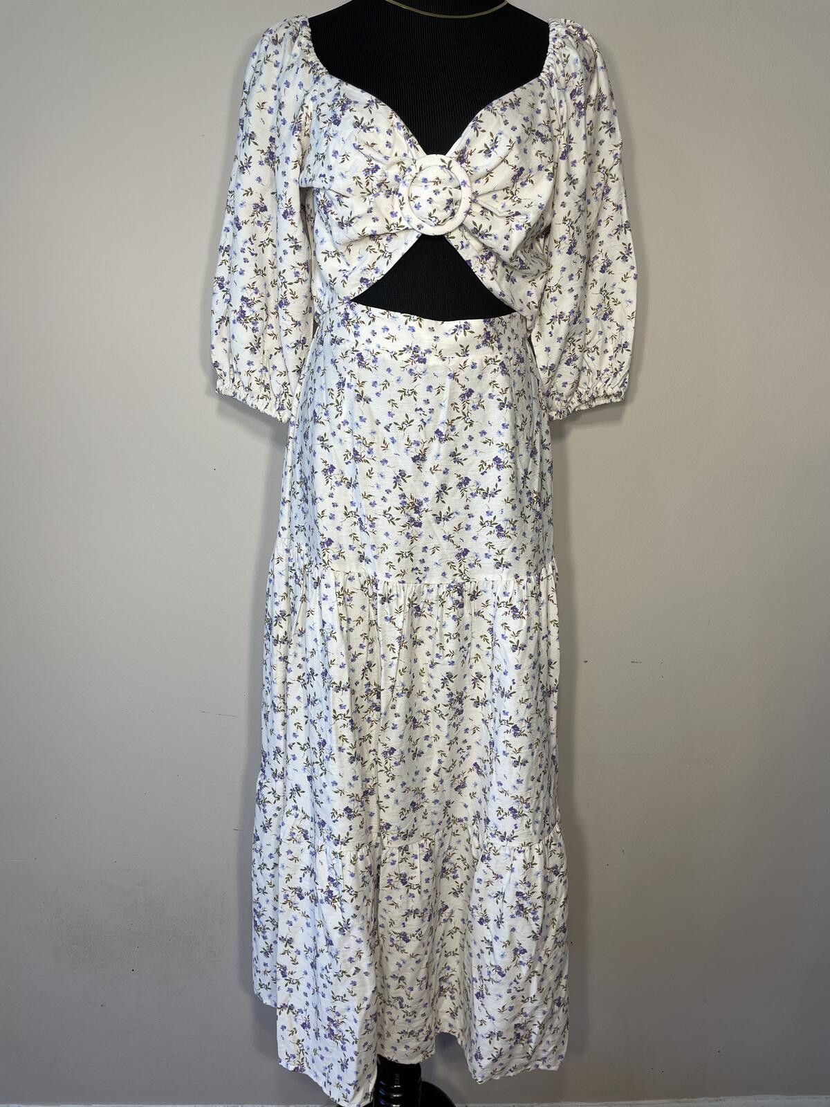 MINKPINK MINKPINK Hailey Floral Puff Sleeve Cutout Midi Dress Cottage Size M / US 6-8 / IT 42-44 - 1 Thumbnail