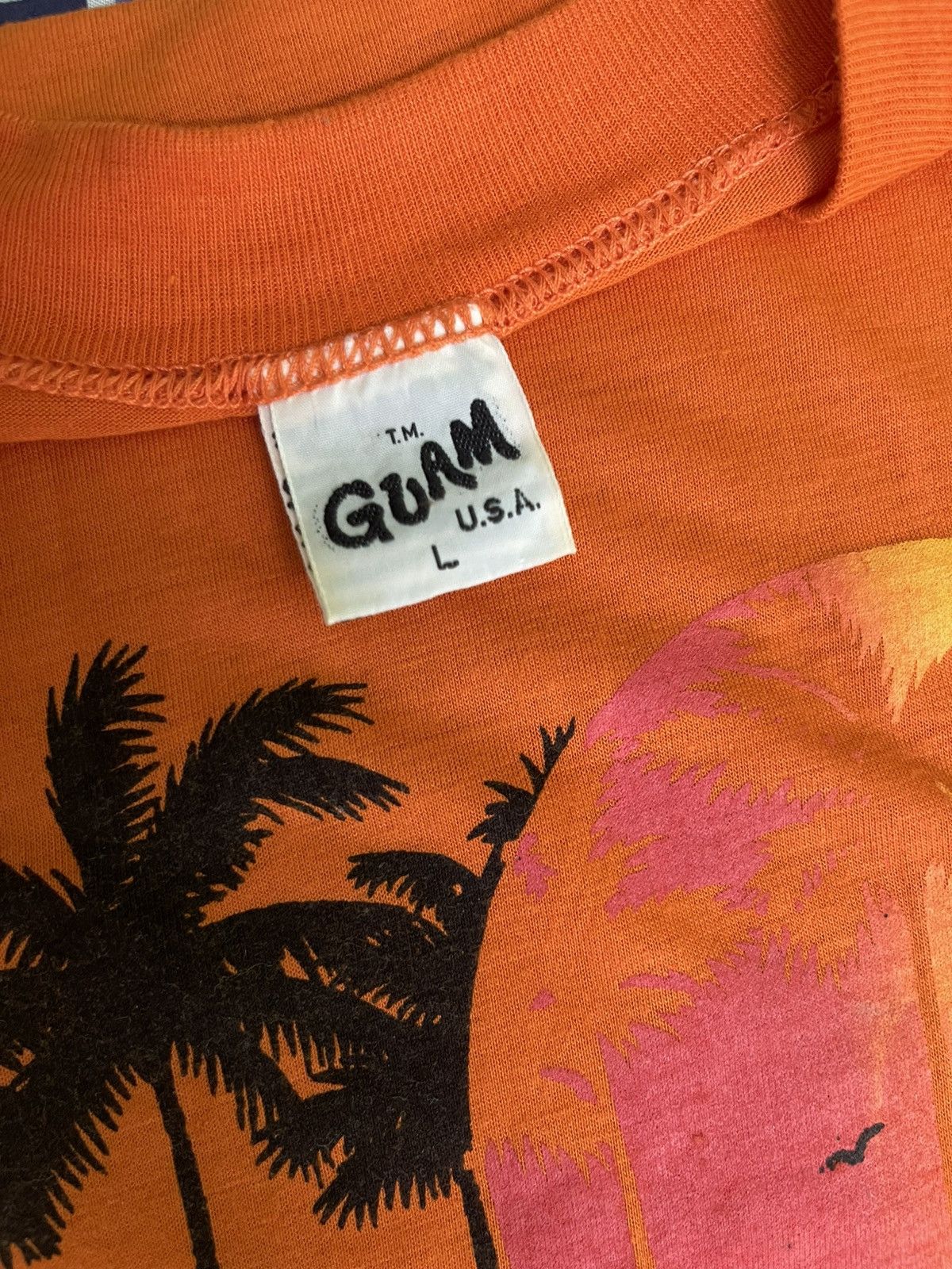 Vintage Vintage 80's Hawaiian Guam USA Oren Shirt Tee Size US L / EU 52-54 / 3 - 12 Thumbnail
