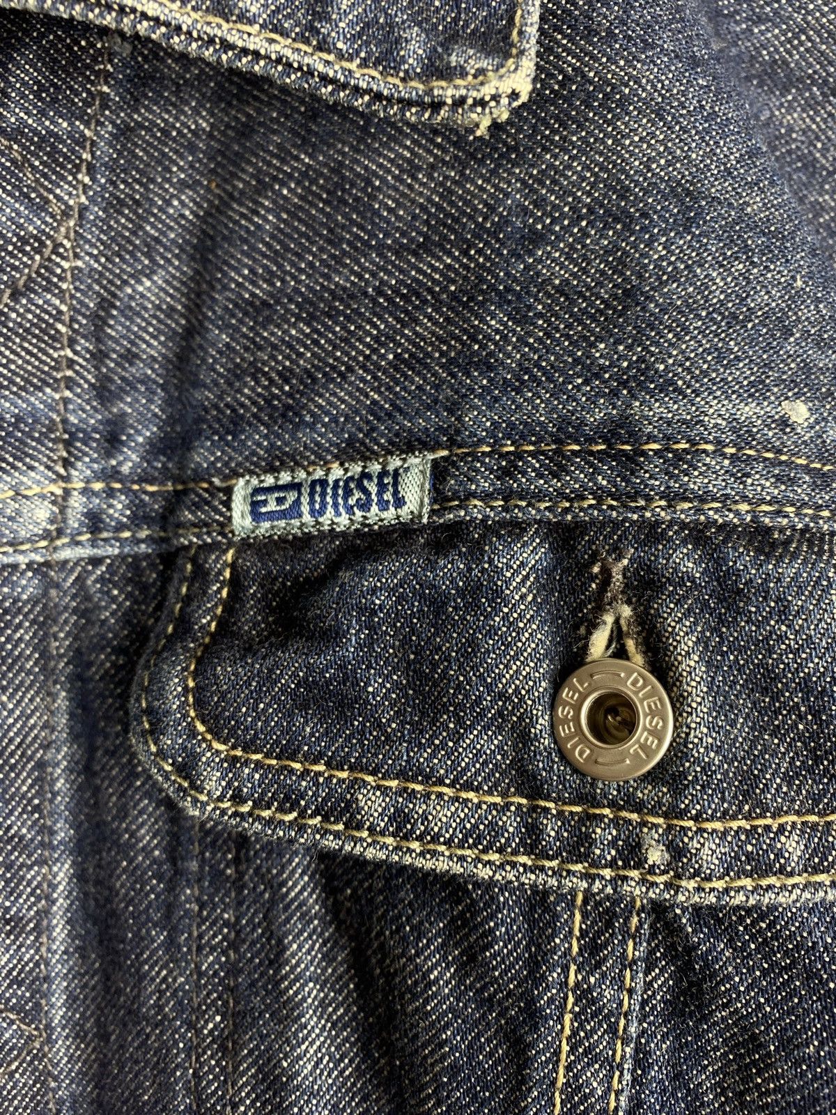 Diesel VTG 90s Diesel men’s denim trucker jacket size XXL Size US XXL / EU 58 / 5 - 9 Thumbnail
