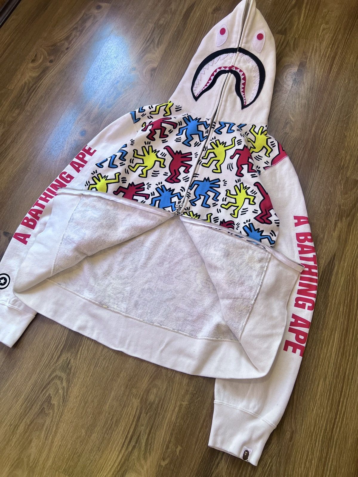 Bape × Keith Haring SAMPLE Bape x Keith Haring Shark Full Zip Hoodie |Super Rare Size US L / EU 52-54 / 3 - 3 Thumbnail