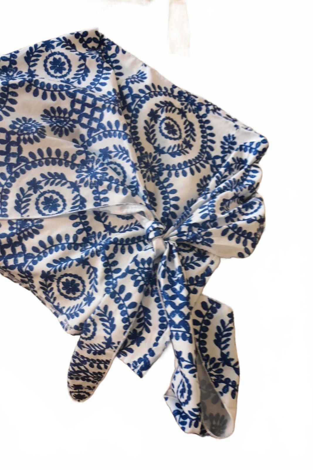 Shein SHEIN Blue and White Printed Cotton Wrap Mini Skirt Sz SMALL Size 28" / US 6 / IT 42 - 2 Thumbnail