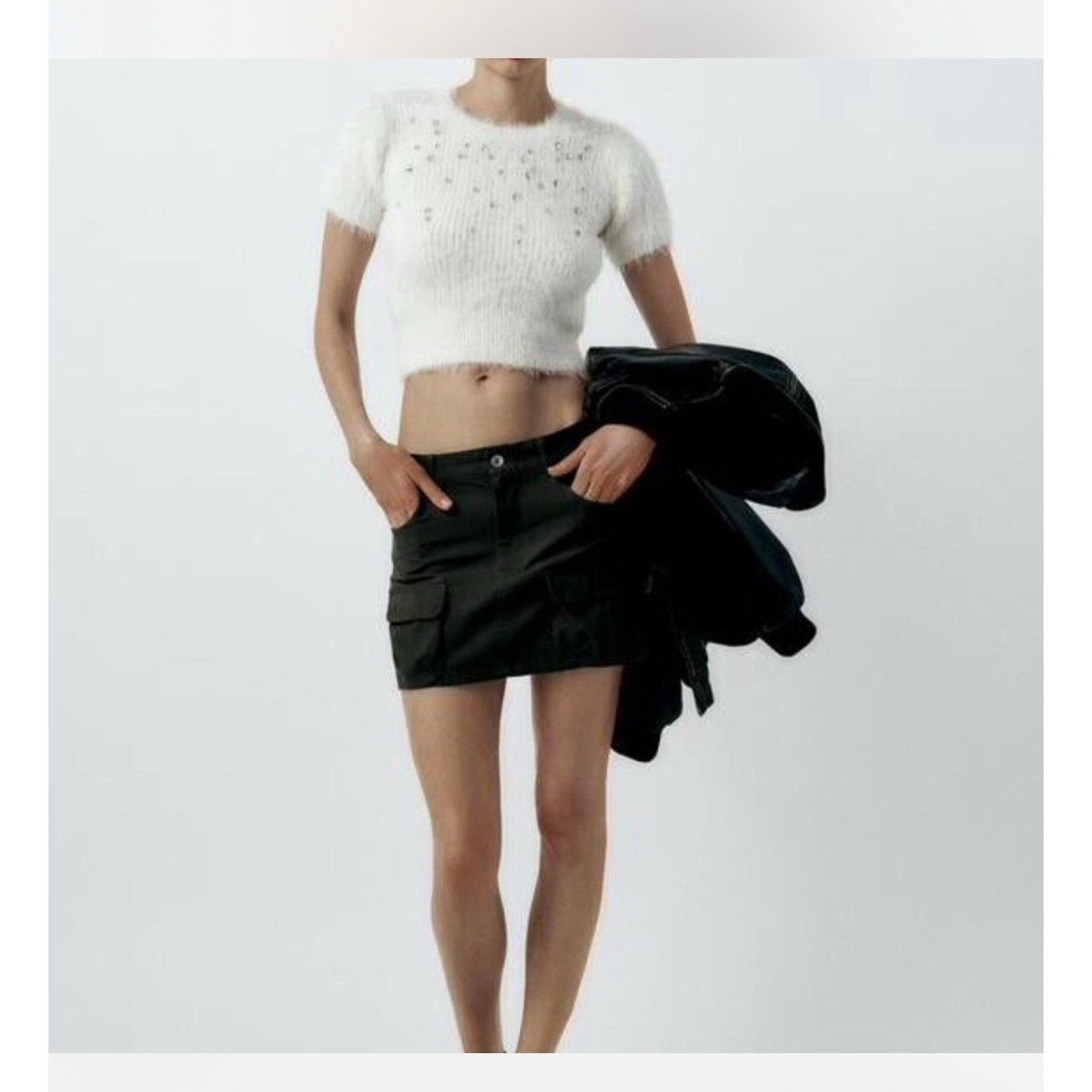 Zara NWT ZARA FAUX FUR JEWEL SWEATER White SIZE Medium Brand New Size M / US 6-8 / IT 42-44 - 2 Thumbnail