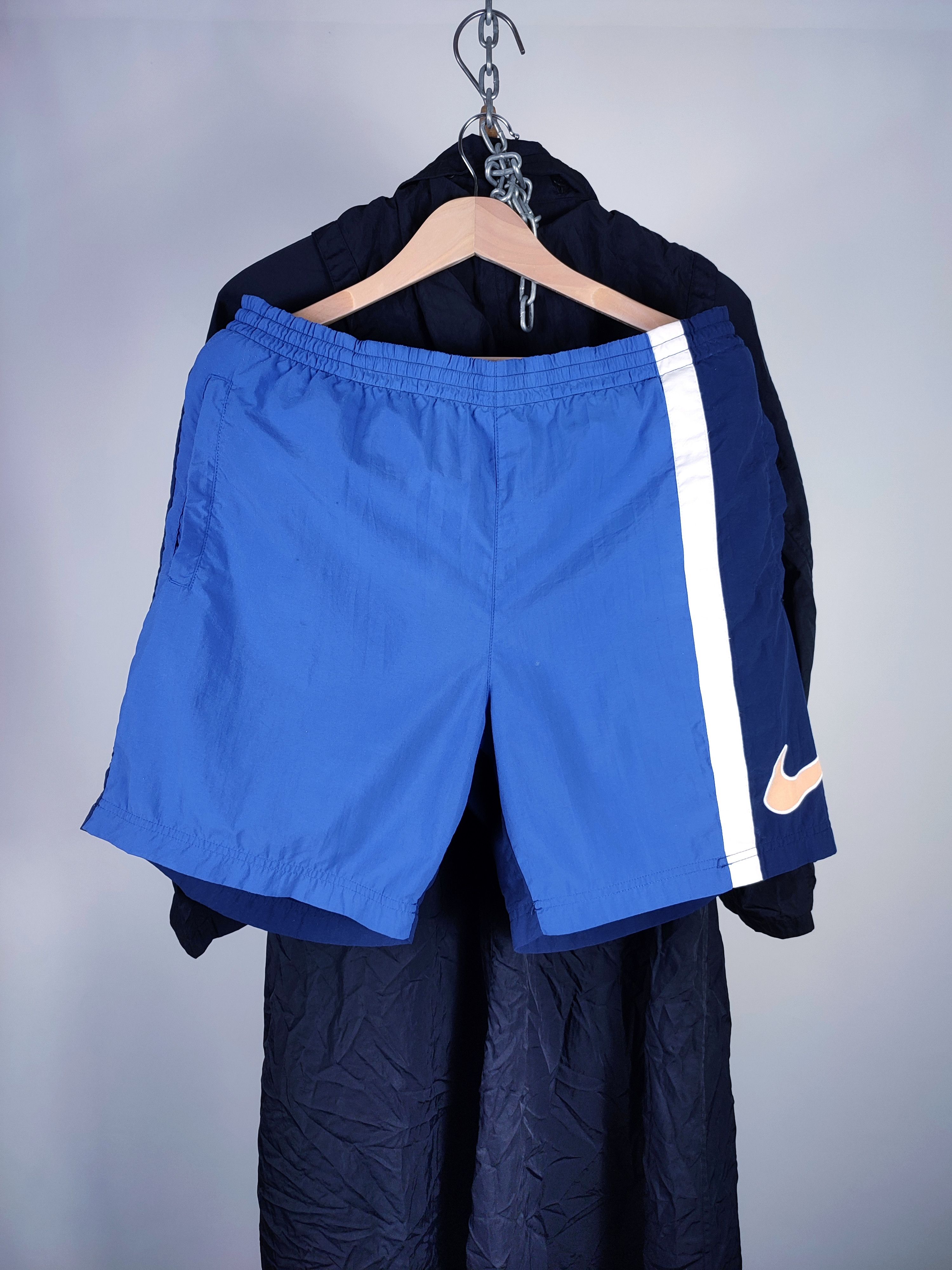 Nike Vintage Nike Big Swoosh Shorts Size US 34 / EU 50 - 2 Thumbnail