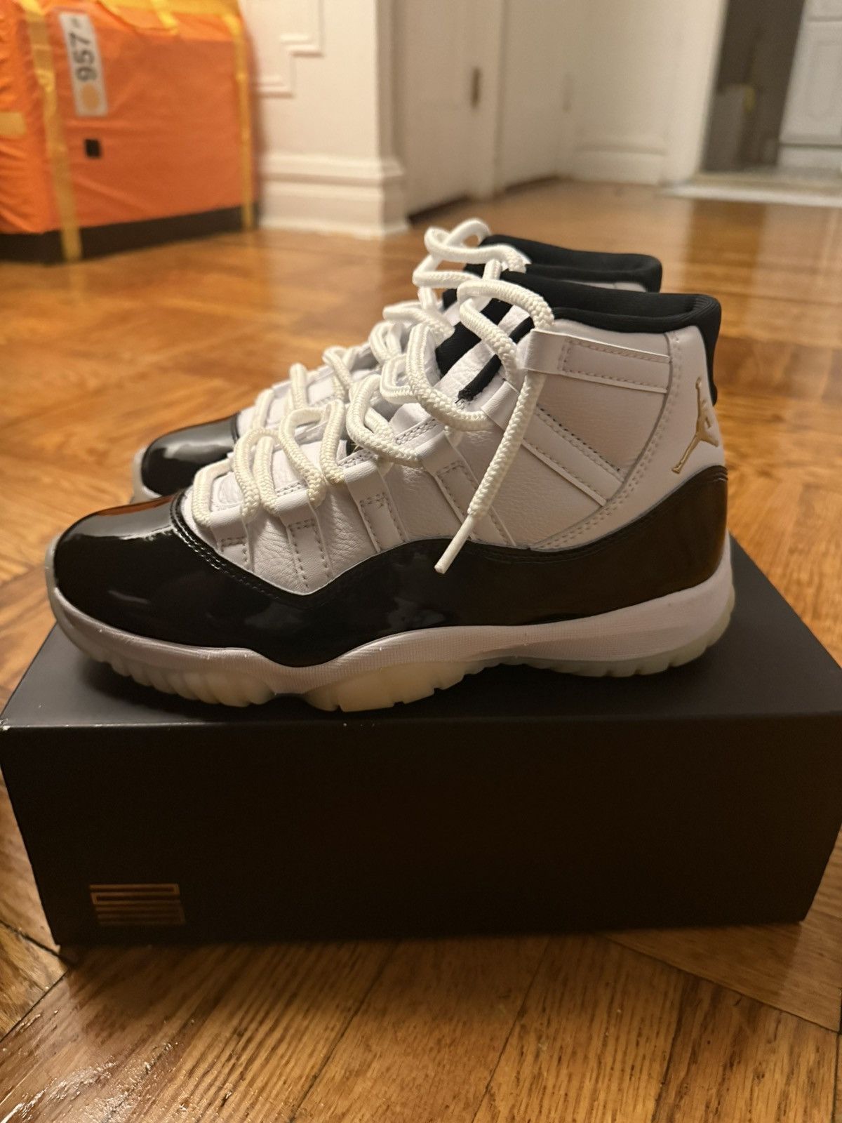 Jordan Brand Air Jordan Gratitude Retro 11s Size US 8 / IT 38 - 6 Thumbnail