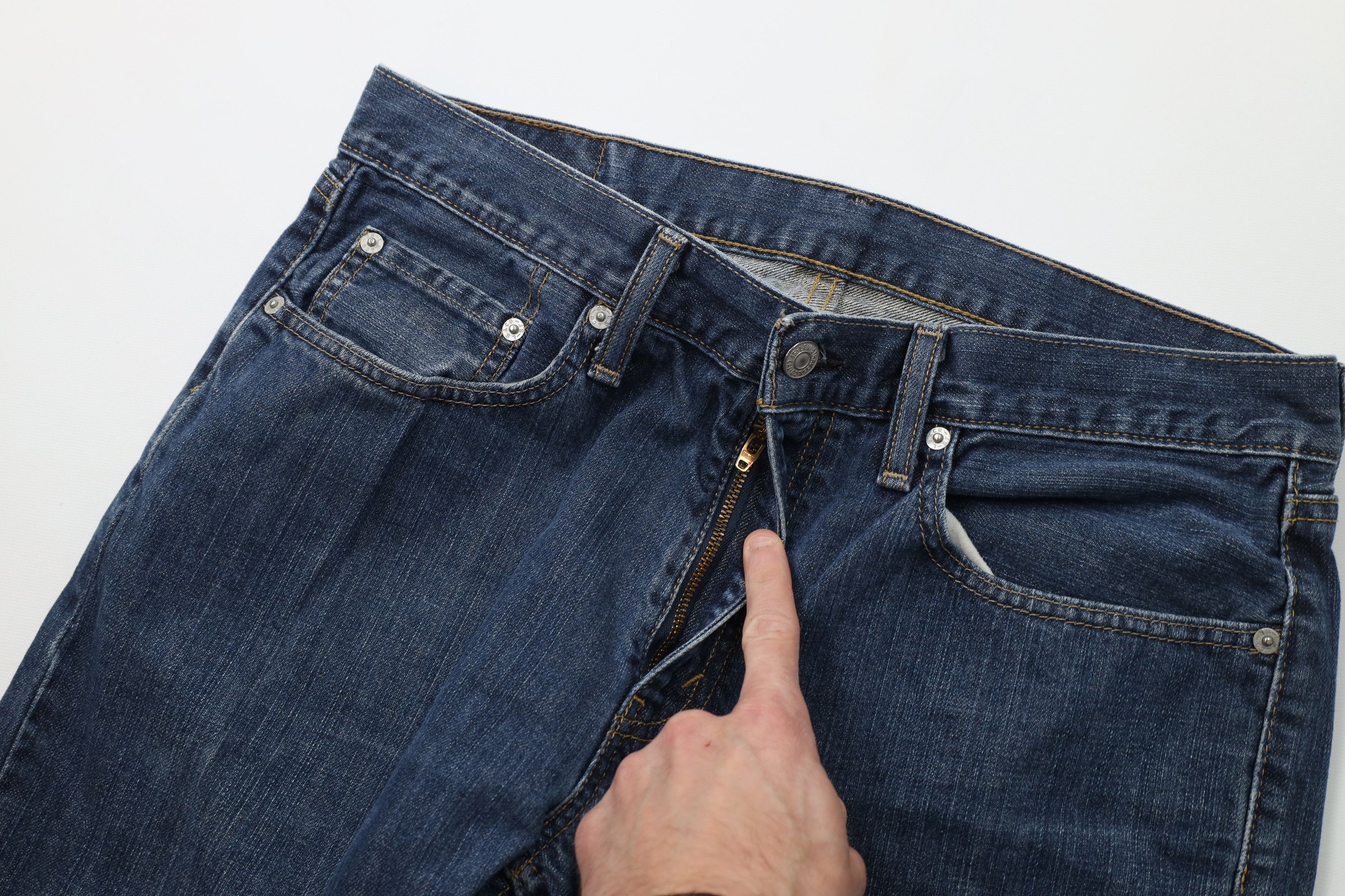 Levi's Vintage Y2K Levis 559 Relaxed Straight Wide Leg Denim Jeans Size US 33 - 6 Thumbnail