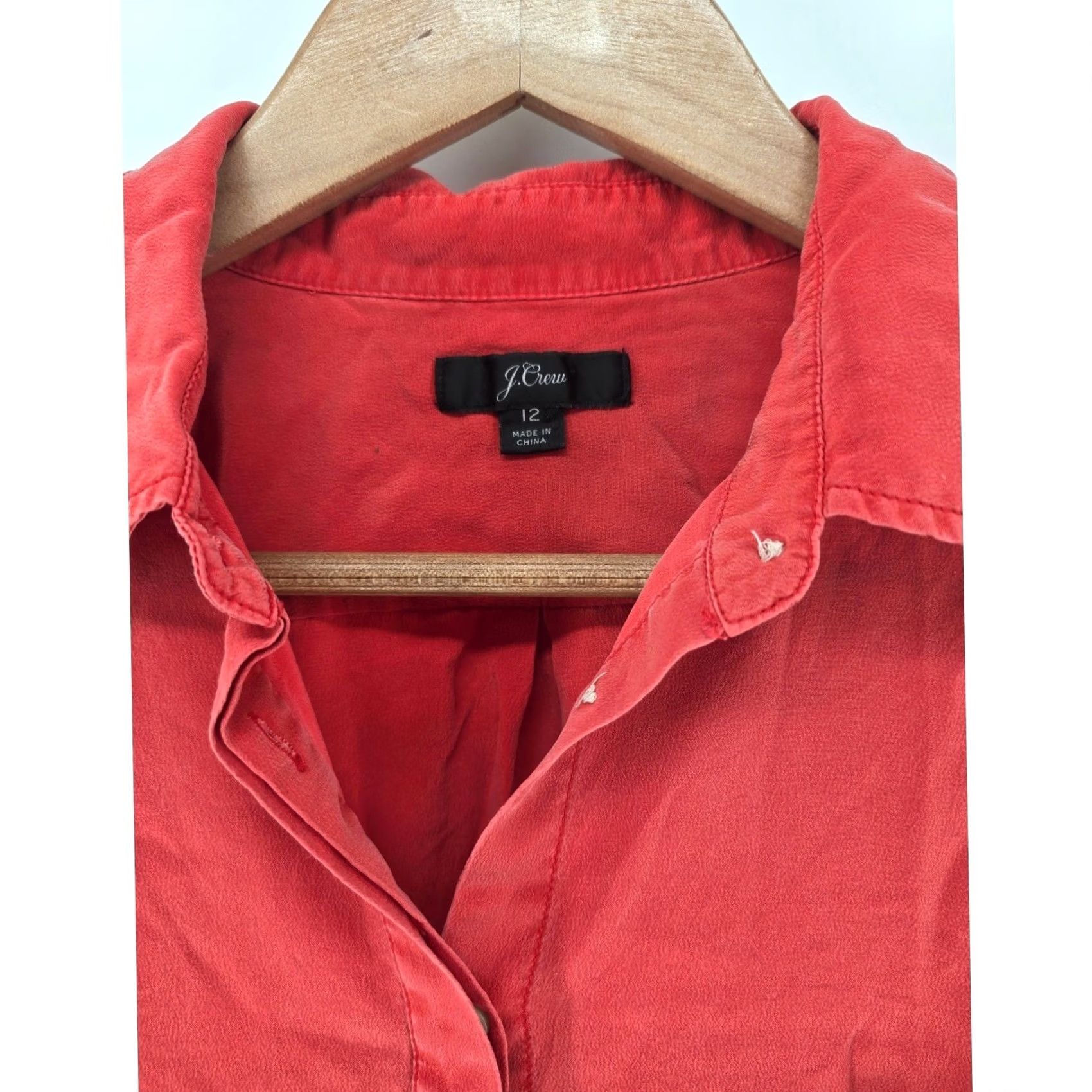 J.Crew Womens J.Crew Silk Red Button Up Blouse Classic Long Sleeve 12 Hidden Placket Size XL / US 12-14 / IT 48-50 - 2 Thumbnail