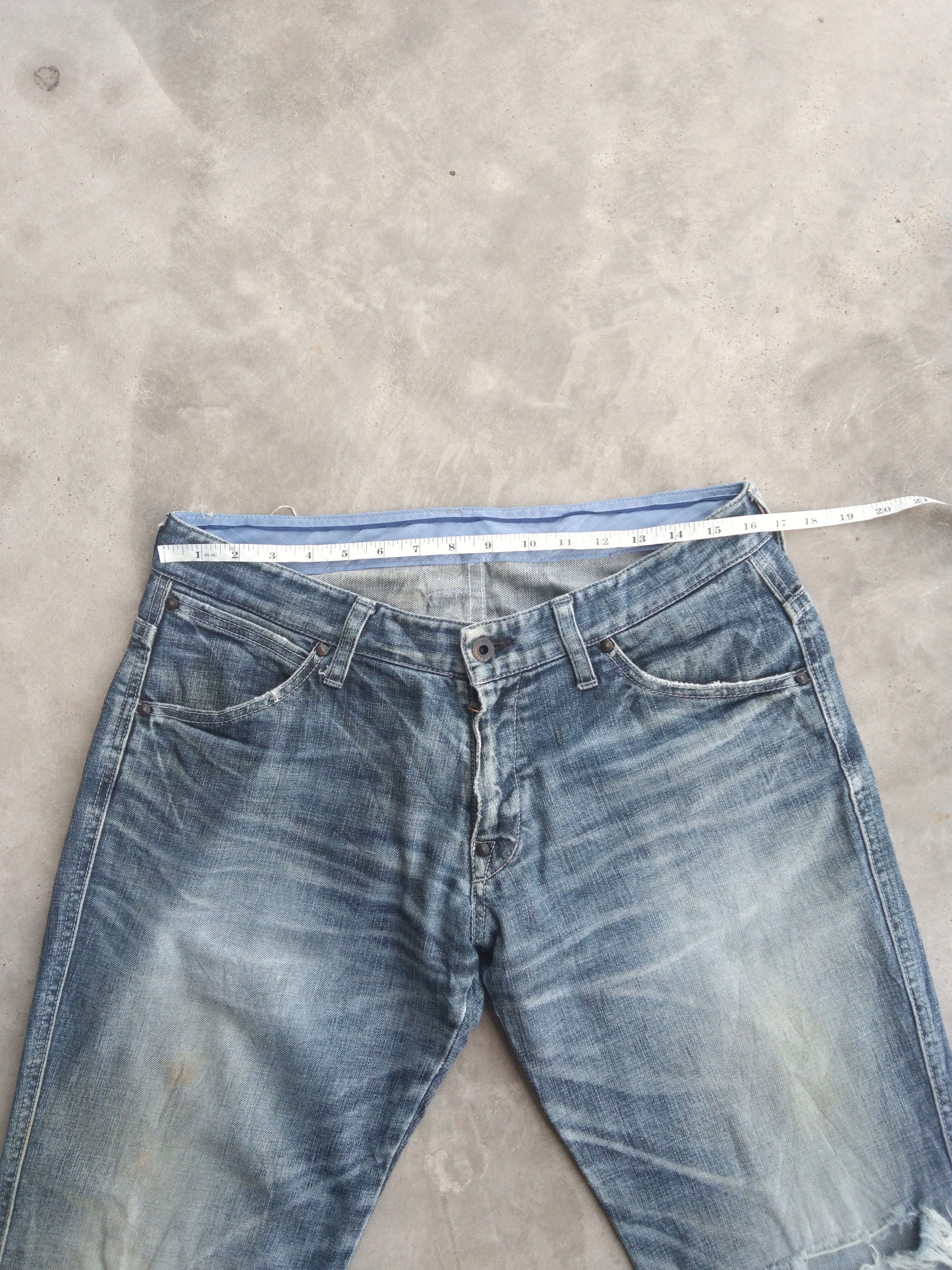 Japanese Brand Vintage Y2k Factotum Made In Japan Distressed Jeans 32x32 Size US 32 / EU 48 - 3 Thumbnail