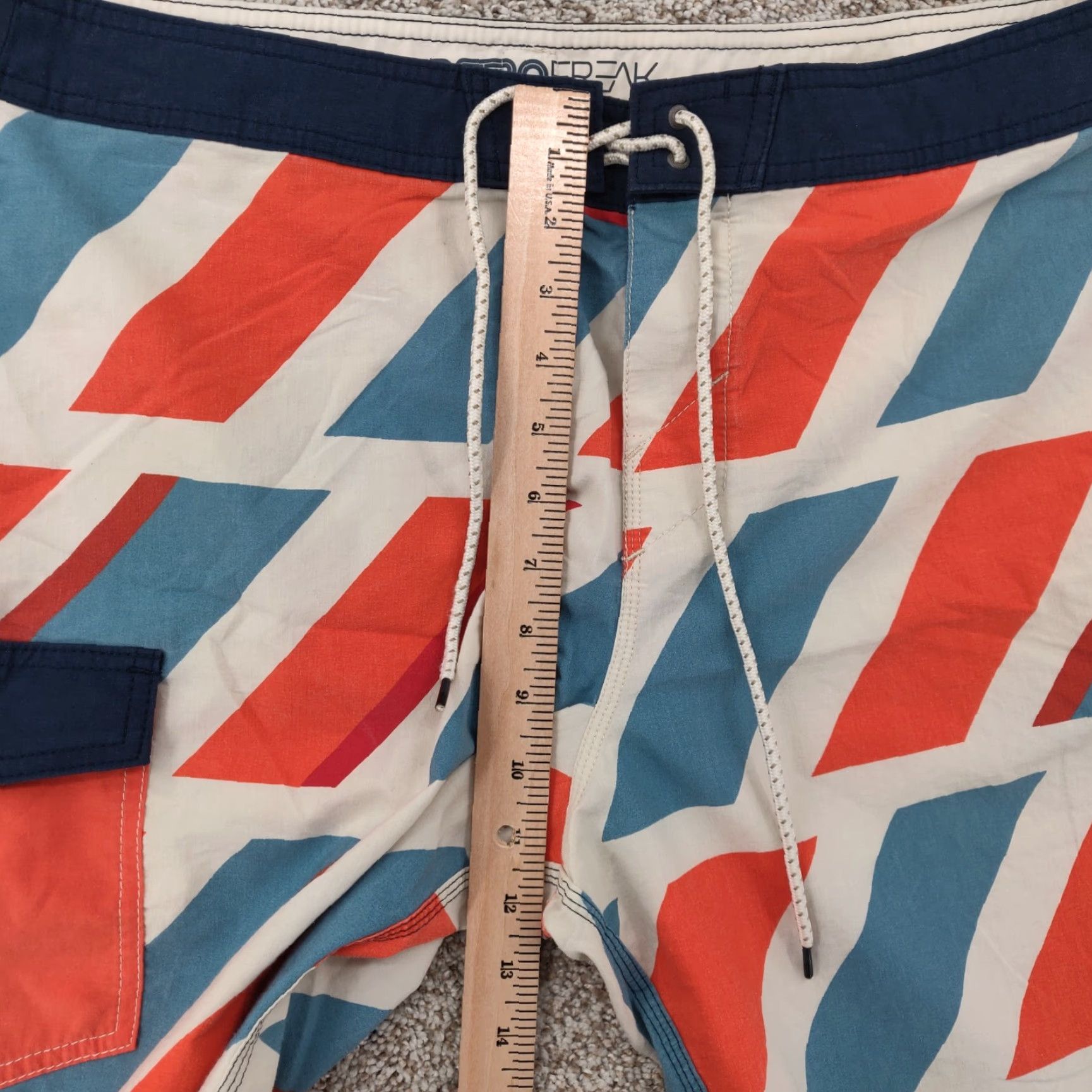 O'Neill O'neill Board Shorts Geometric Drawstring Men 34x8.5 Multicolor 80s 90s Retro Pockets Lightweight Swim Bottoms Accessories Mens Size US 34 / EU 50 - 7 Thumbnail