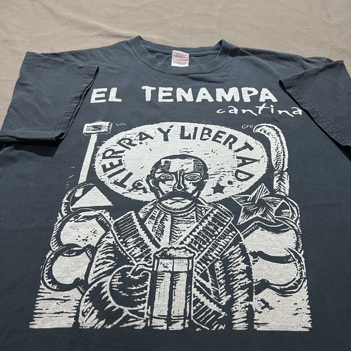 Vintage Y2K El tenampa cantina Emiliano Zapata Mexican Promo Tee Size US L / EU 52-54 / 3 - 2 Thumbnail