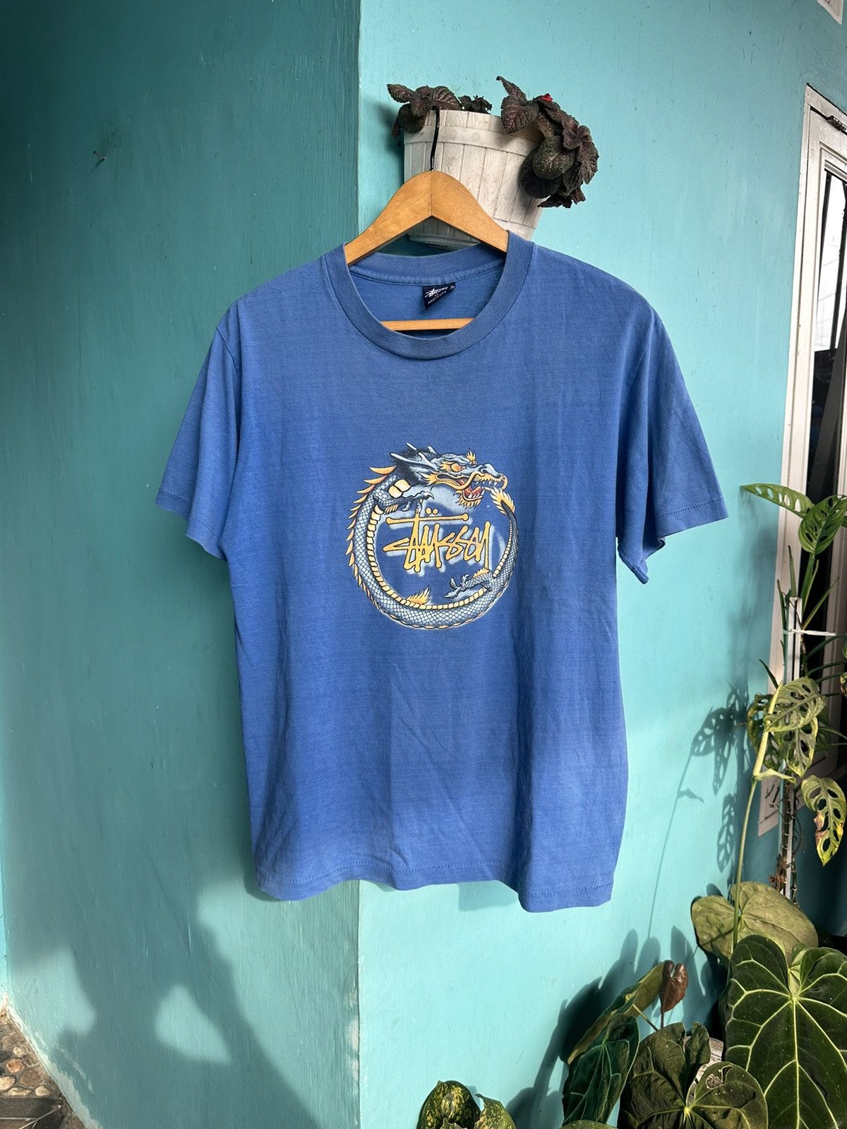 image of Stussy Dragon T-Shirt in Blue, Men's (Size Medium)