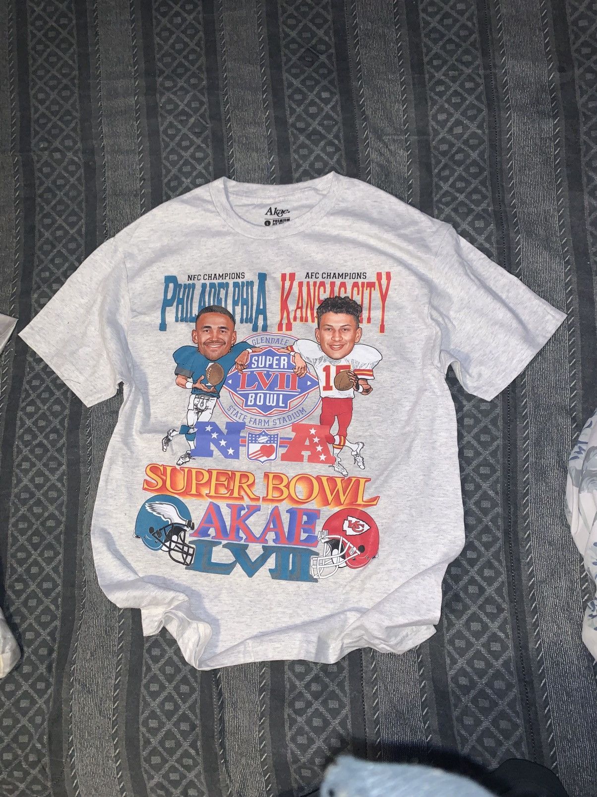 NFL Akae Super Bowl LVII Eagles vs Chiefs Graphic Tee Size US L / EU 52-54 / 3 - 13 Thumbnail