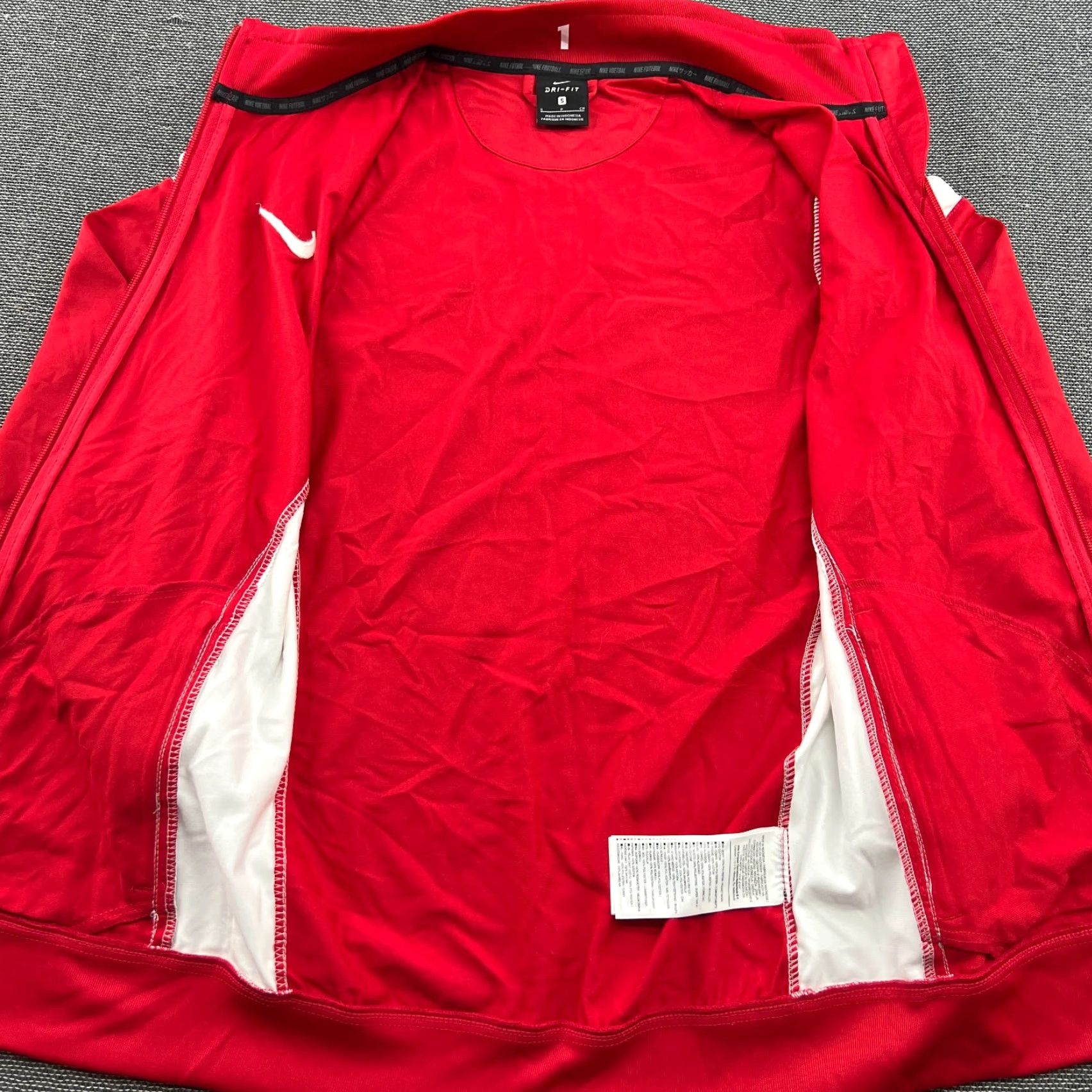 Nike Nike Track Jacket Mens Small Football Norway 2018 2019 Red Full Zip Vintage No Nike Track Jacket Mens Small Red Nike Size US S / EU 44-46 / 1 - 6 Thumbnail