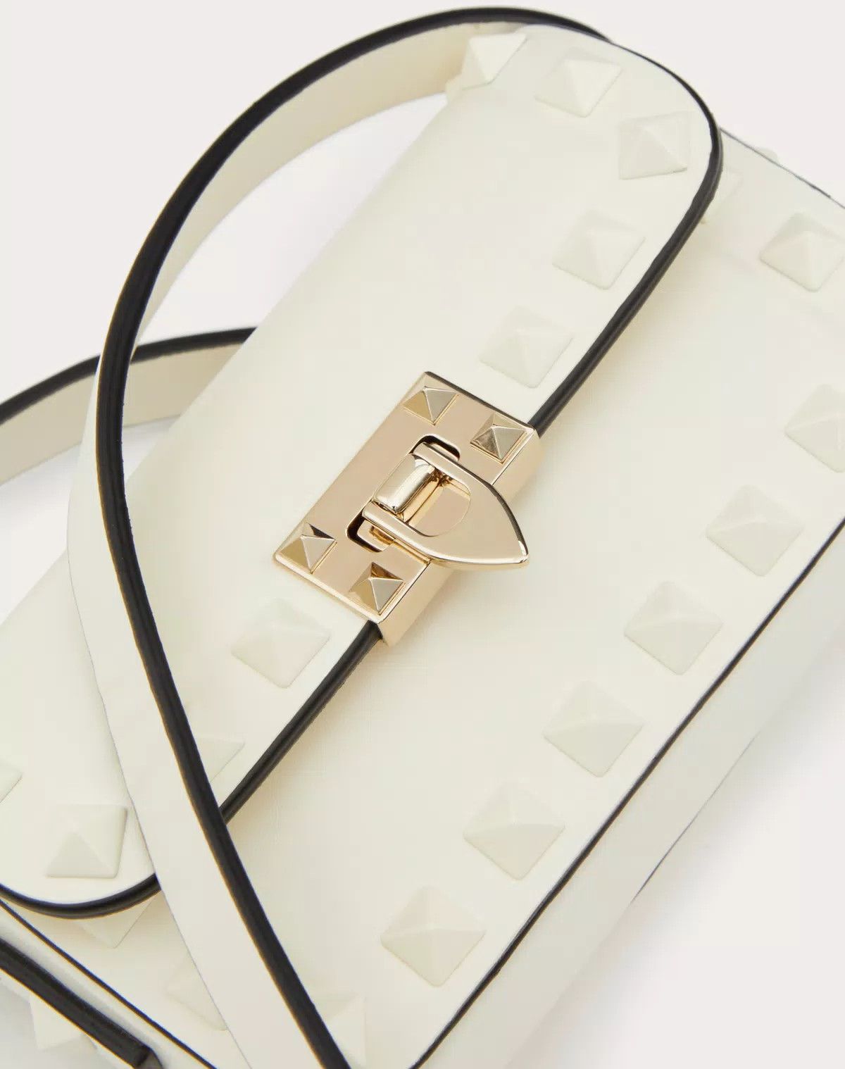 Valentino o1s1wg110426 Size: OS / Rockstud23 Calfskin Shoulder Bag Size ONE SIZE - 5 Thumbnail