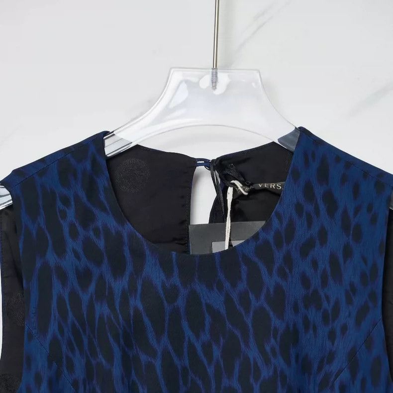 Versace Versace Leopard print sleeveless dress Size M / US 6-8 / IT 42-44 - 2 Thumbnail