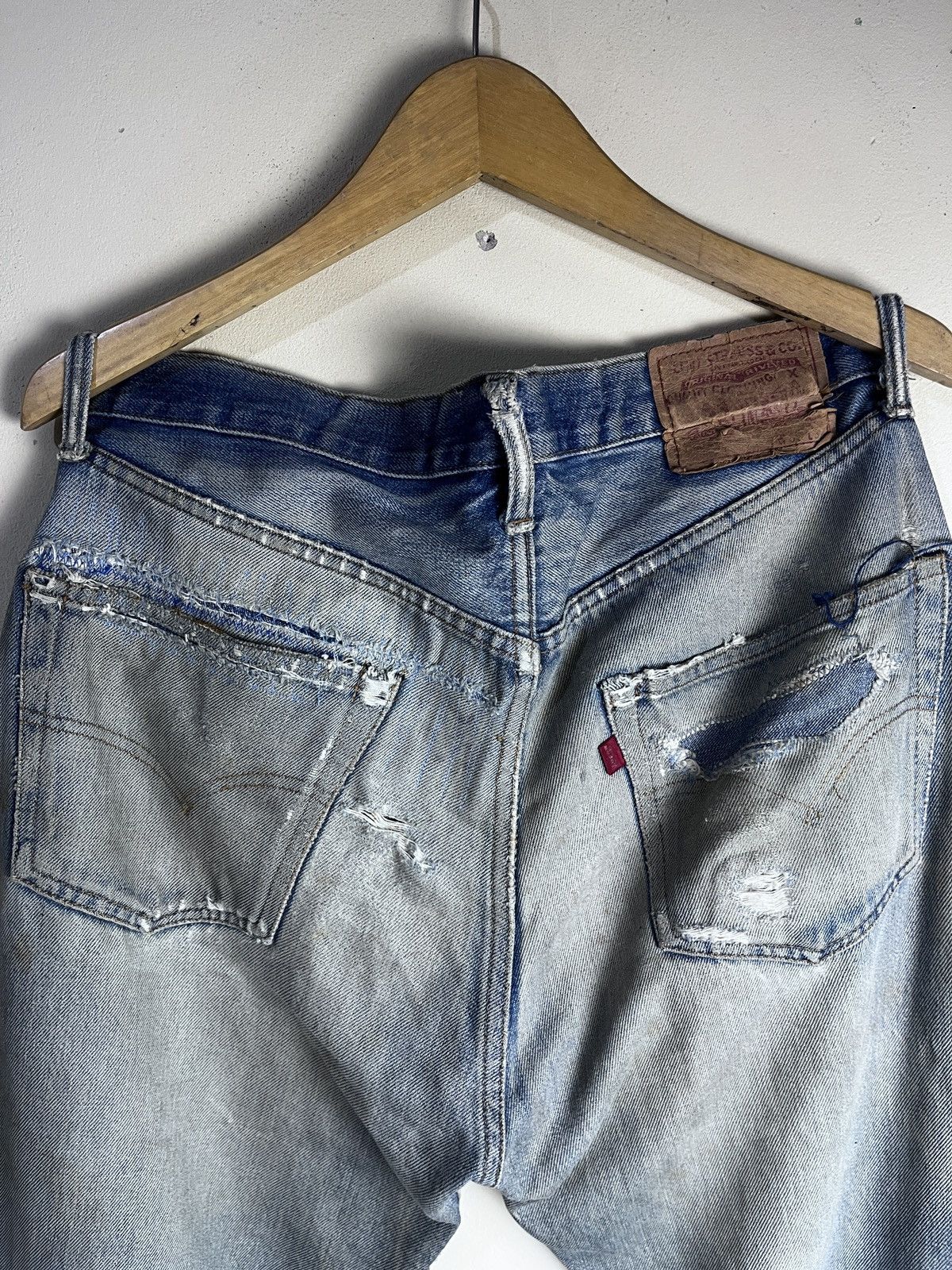 Levi's RARE LEVIS 66 501 SELVEDGE DISTRESSED 60/70s Size US 34 / EU 50 - 11 Thumbnail