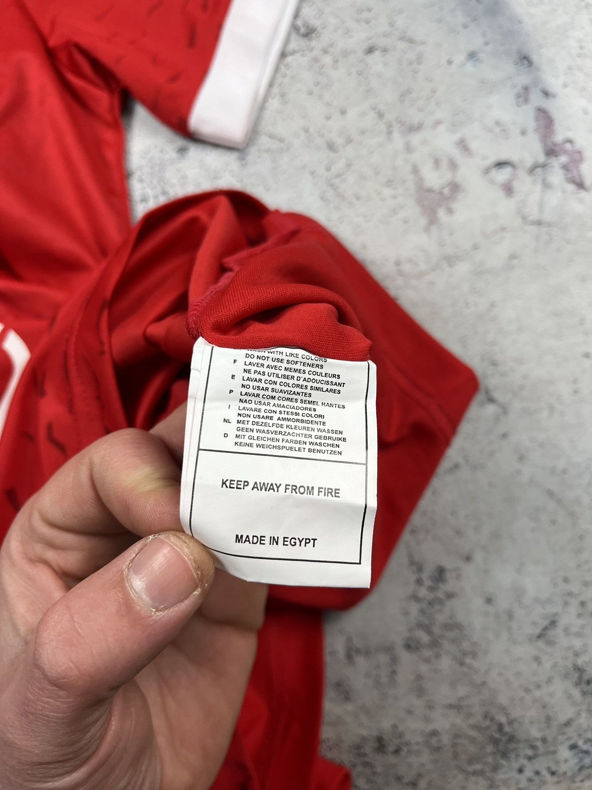 Umbro Umbro Fc Al Ahly Home 2019/2020 Egypt Soccer Jersey size L Size US L / EU 52-54 / 3 - 4 Thumbnail