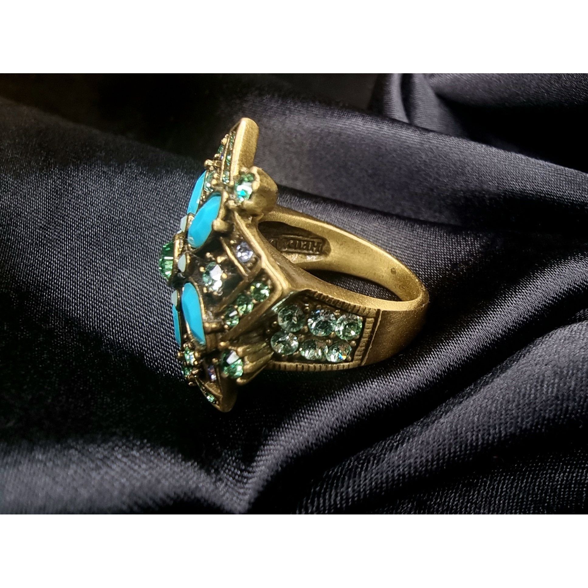 Vintage Heidi Daus Gold-Tone Statement Ring Blue & Green Crystal Flo Size ONE SIZE - 4 Thumbnail