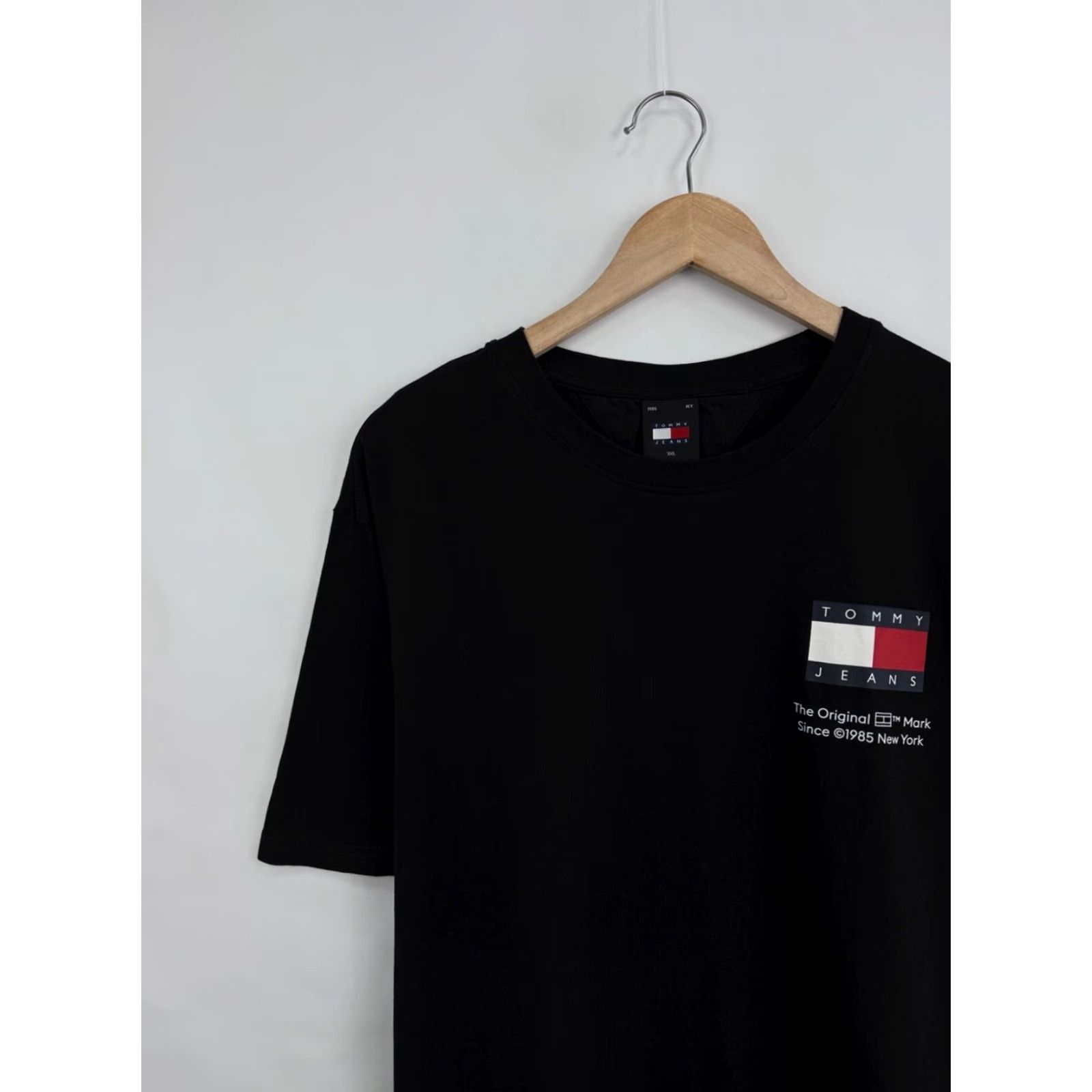 Tommy Hilfiger Tommy Hilfiger New York T-Shirt Mens XL/XXXL Black Retro Y2K 3XL Size 3XL Shirt Classic Modern Fit XXL/XXXL Size US XXL / EU 58 / 5 - 3 Thumbnail