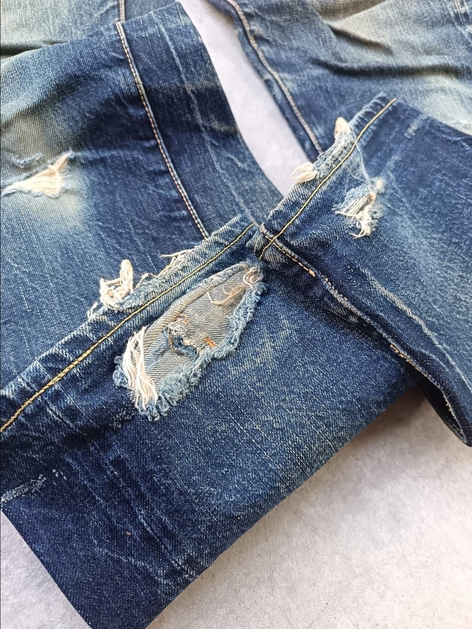 Japanese Brand Burgus plus nice distressed slevege jeans made in Japan Size US 29 - 5 Thumbnail
