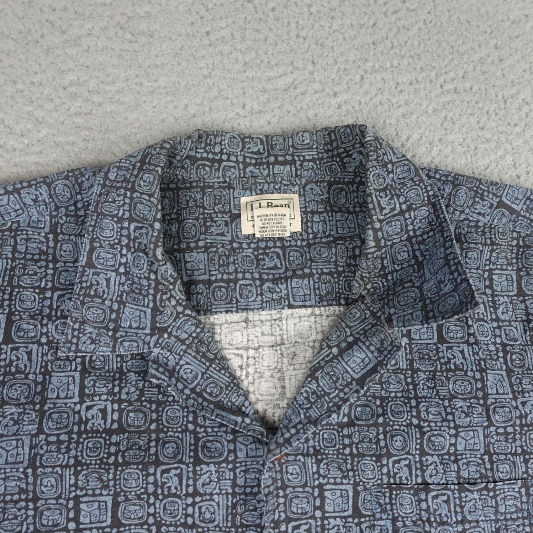 Vintage L.L.Bean Shirt Mens XL Blue Geometric Short Sleeve Button Up Camp Outdoor Size US XL / EU 56 / 4 - 4 Thumbnail