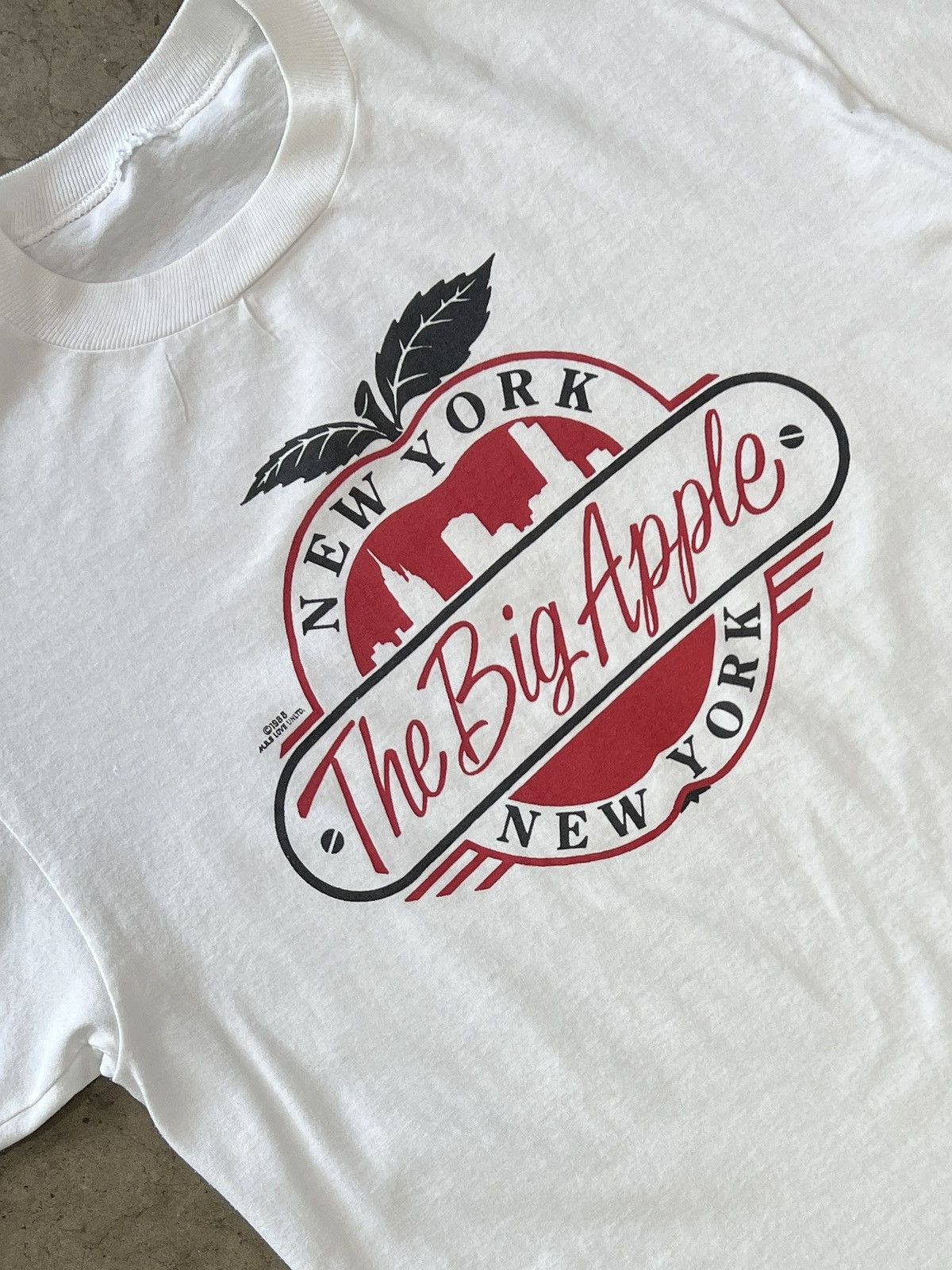 Vintage Vintage 1988 The Big Apple New York Vacation Tee Large Size US L / EU 52-54 / 3 - 1 Thumbnail
