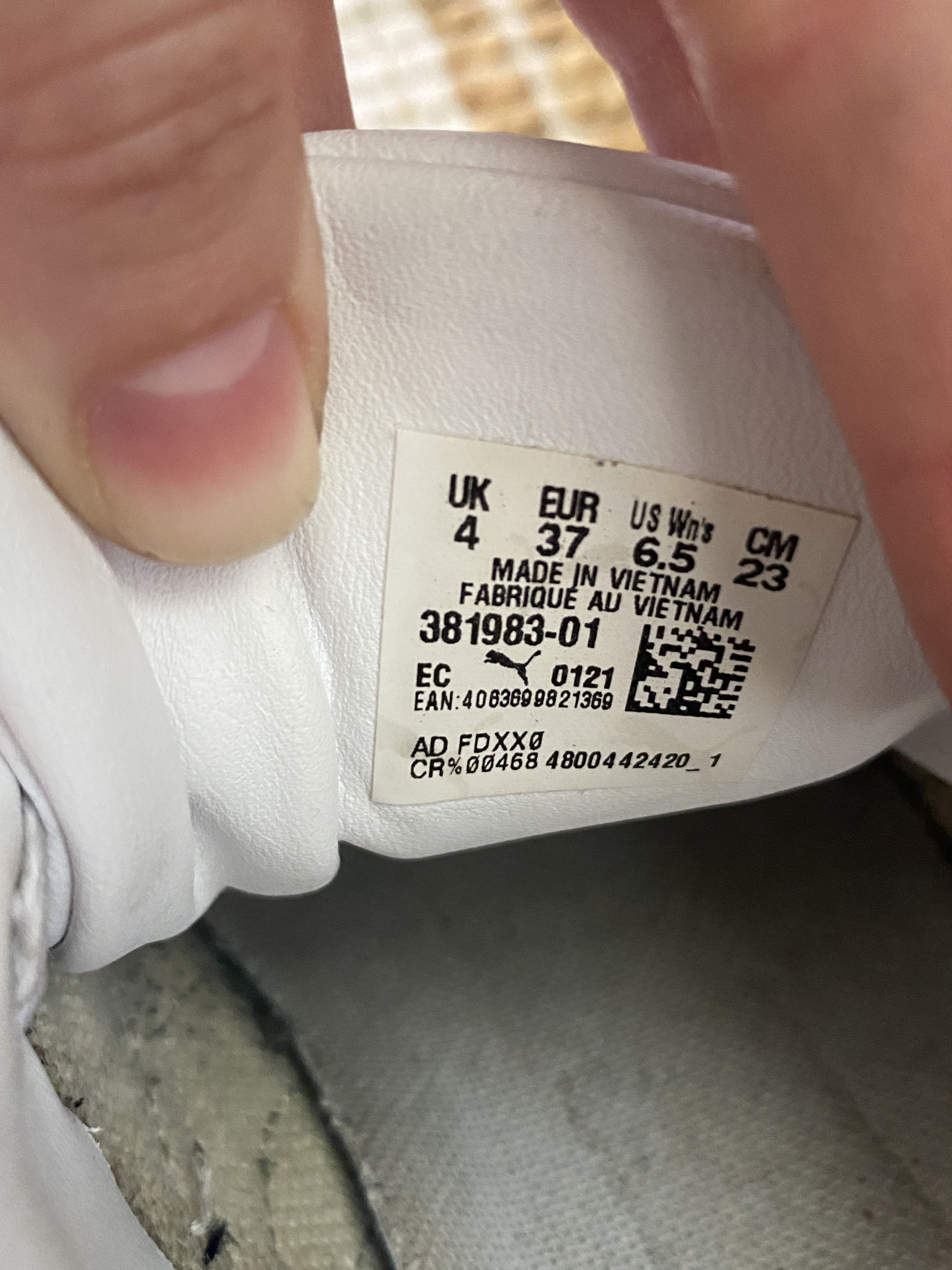 Puma Mayze Women’s Sneakers – White & Black – Size US 6.5