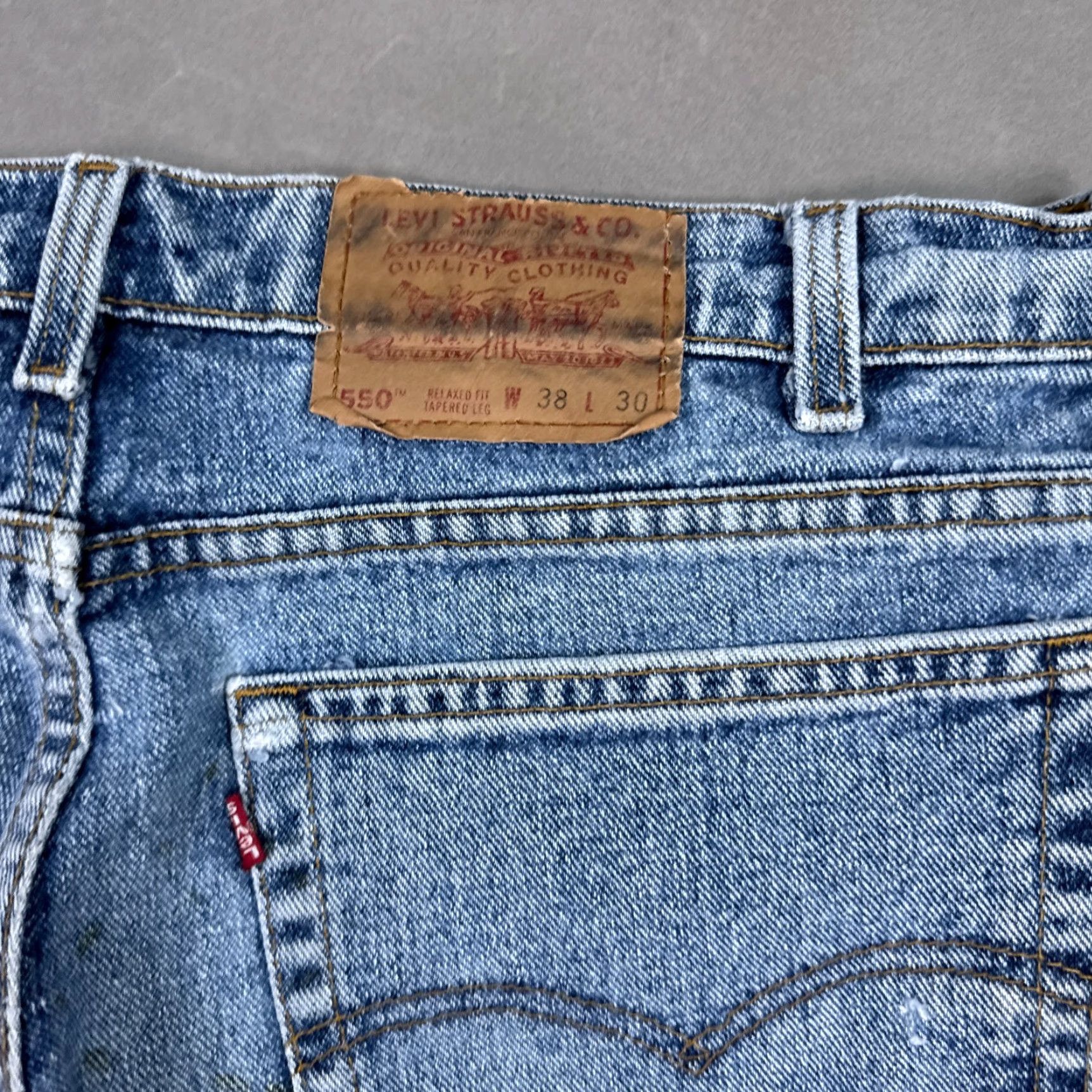 Levi's VINTAGE Levi's Jeans Mens 36x30 Blue 90s Denim Distressed 550 38x30 Levis 500 Series 5-Pocket Mens Jeans Size US 38 / EU 54 - 7 Thumbnail